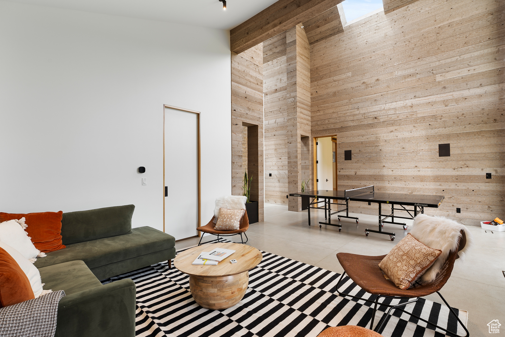 6950 N RIVER VALLEY DR