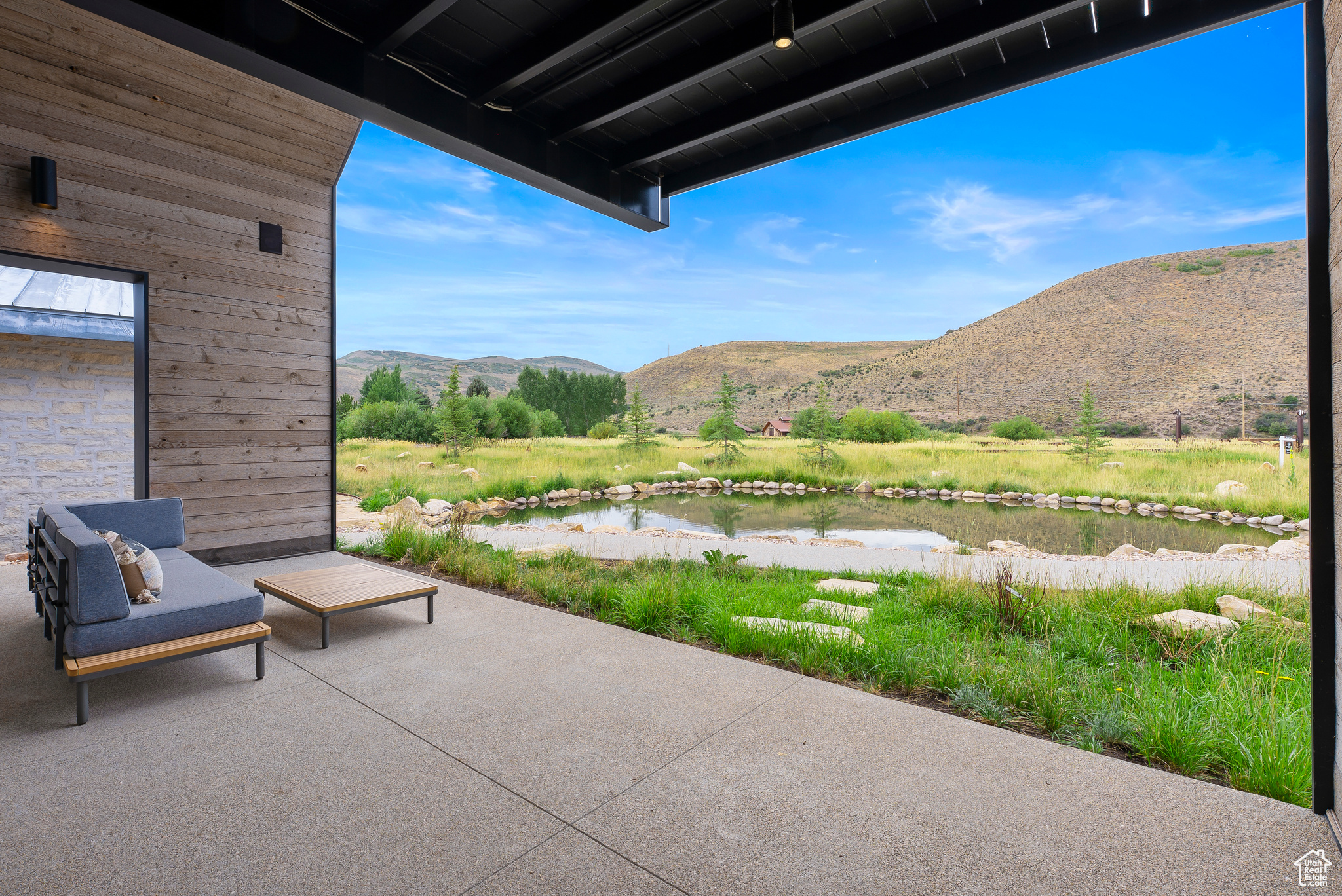 6950 N RIVER VALLEY DR