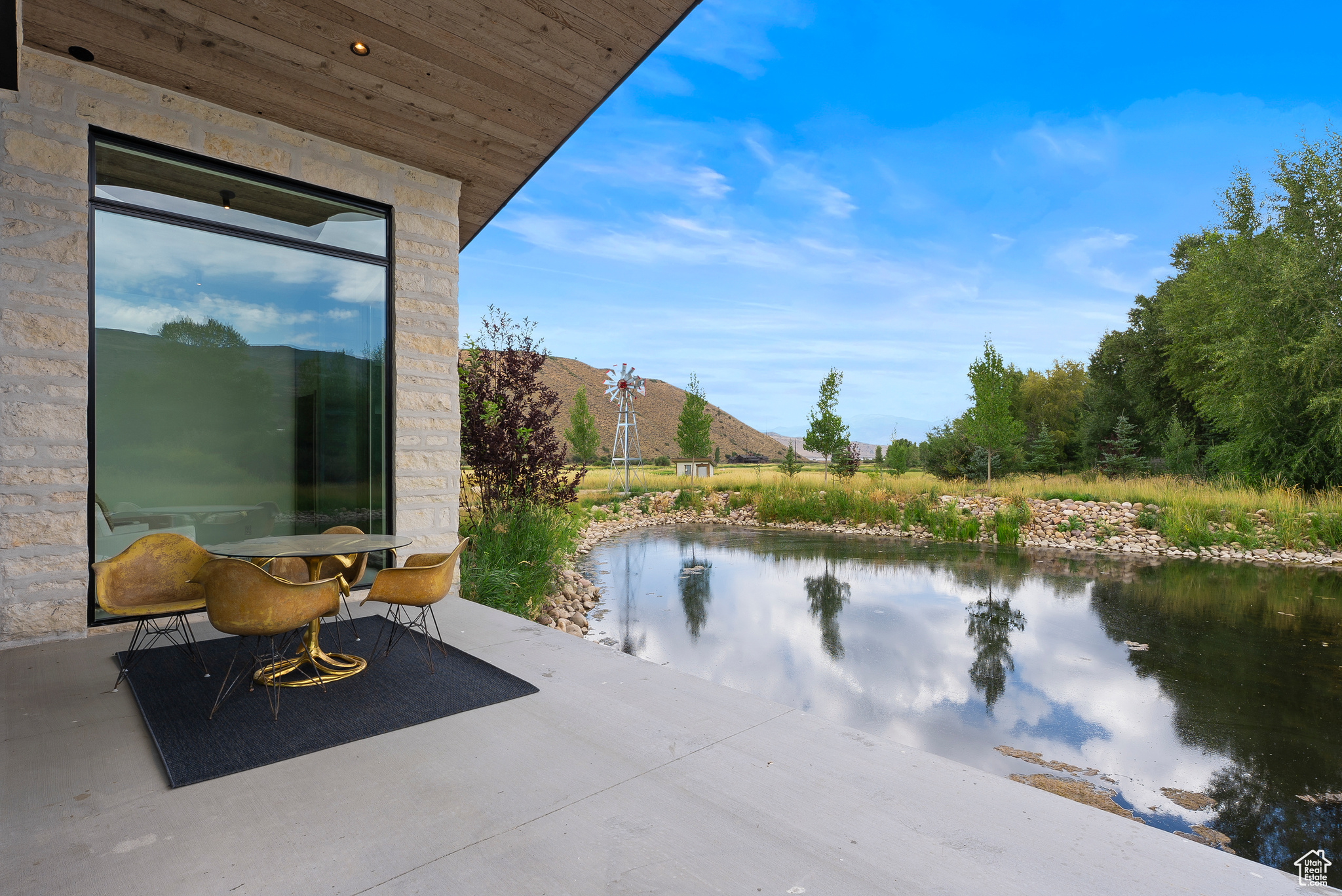 6950 N RIVER VALLEY DR