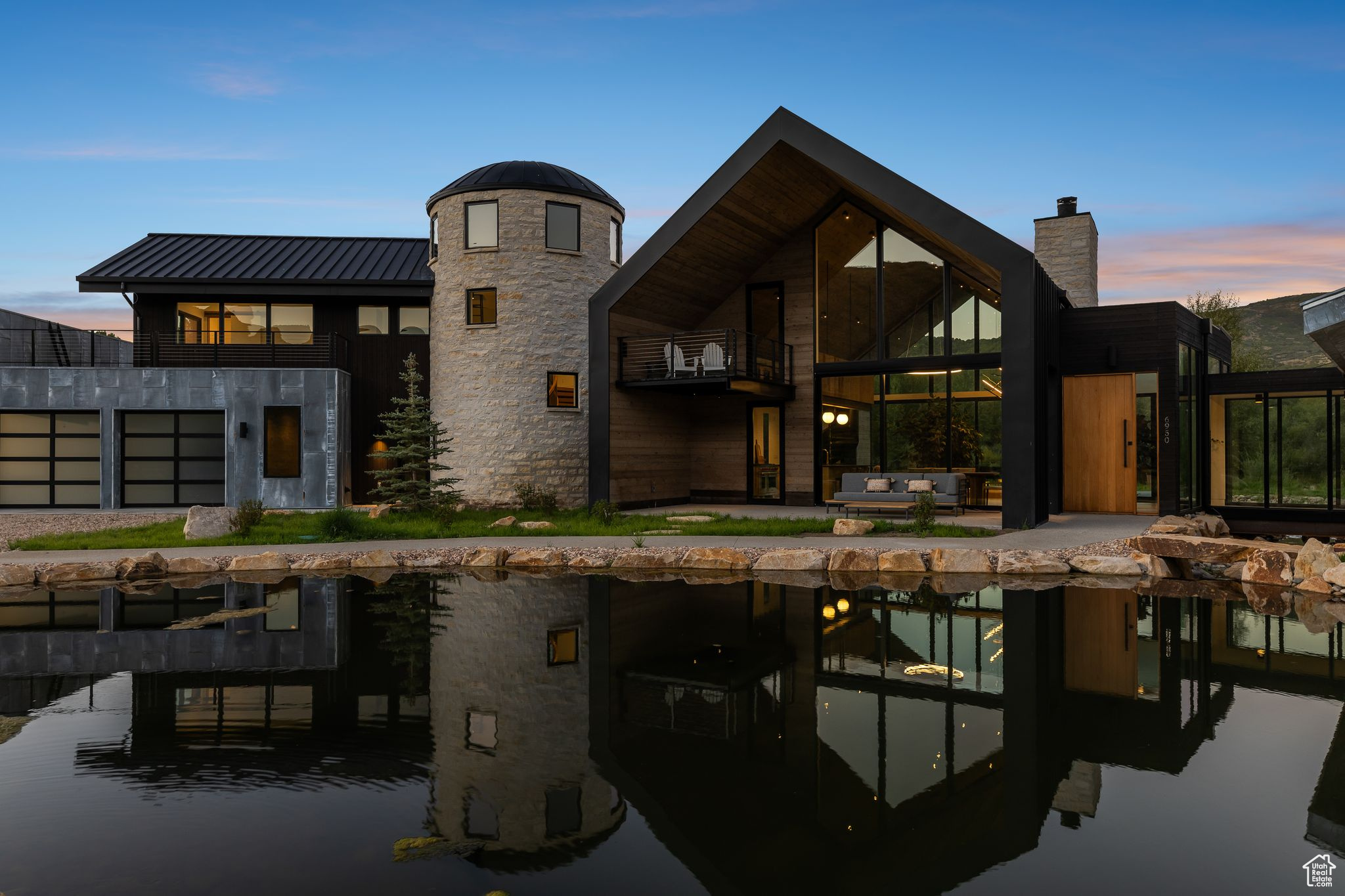 6950 N RIVER VALLEY DR