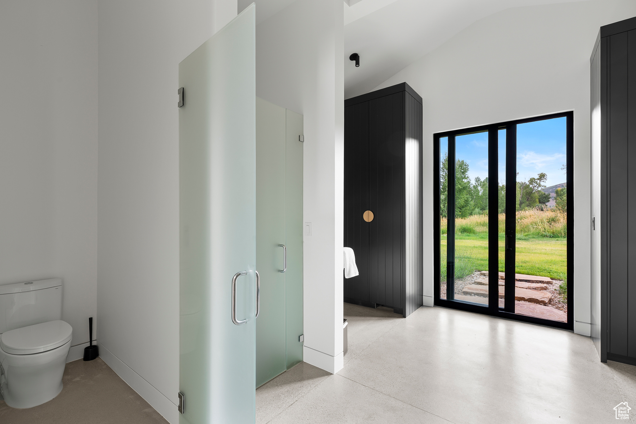 6950 N RIVER VALLEY DR