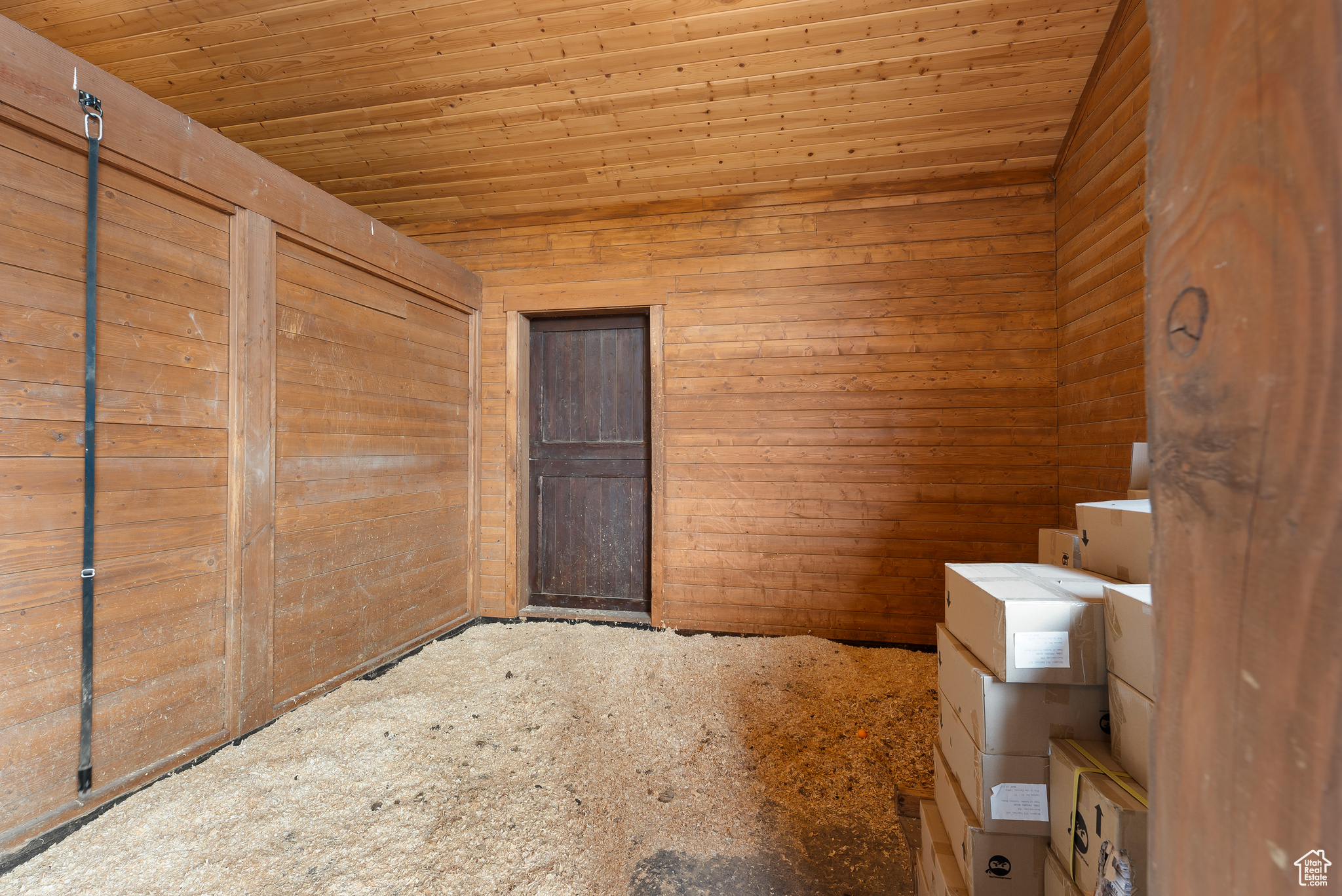 6950 N RIVER VALLEY DR