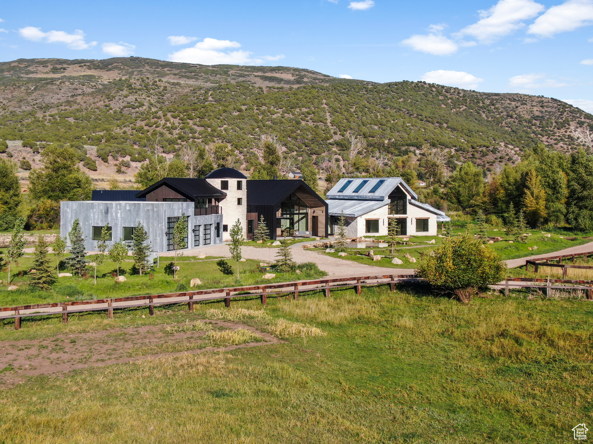 6950 N RIVER VALLEY DR