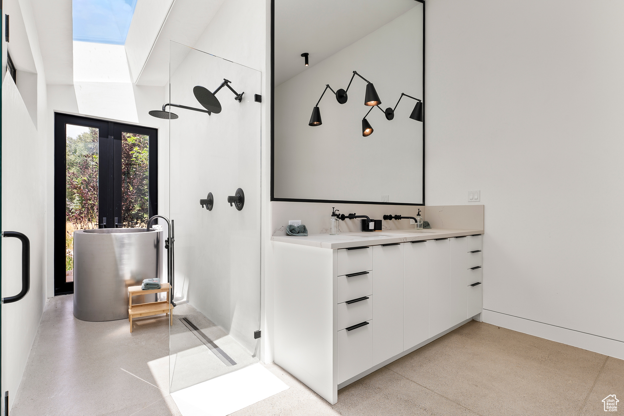 6950 N RIVER VALLEY DR