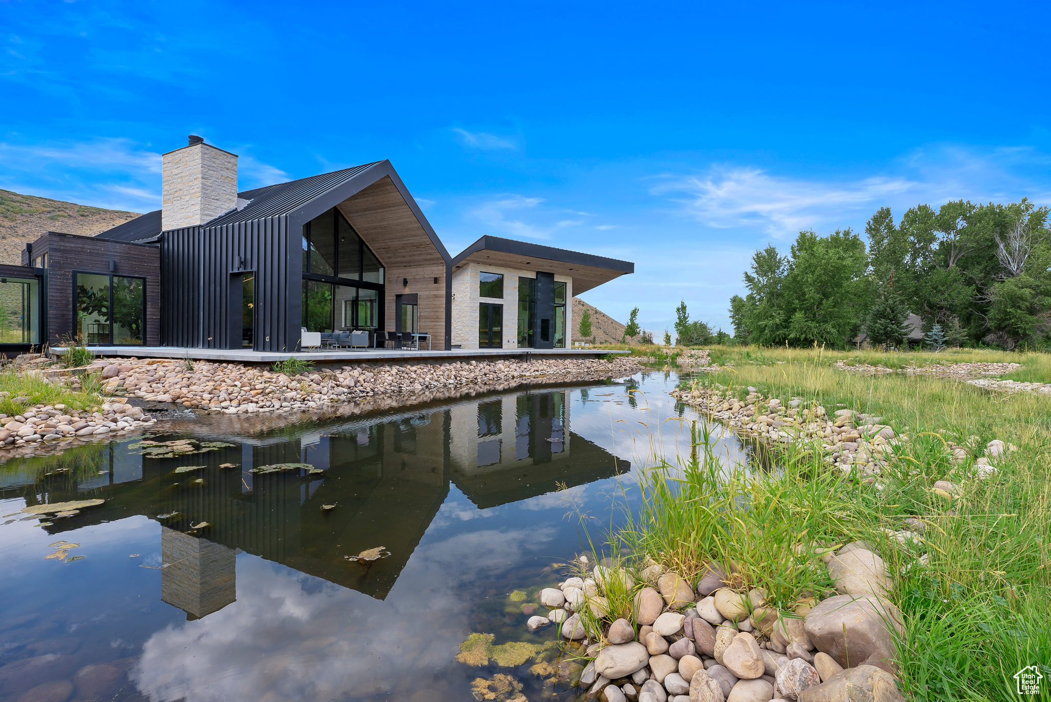 6950 N RIVER VALLEY DR