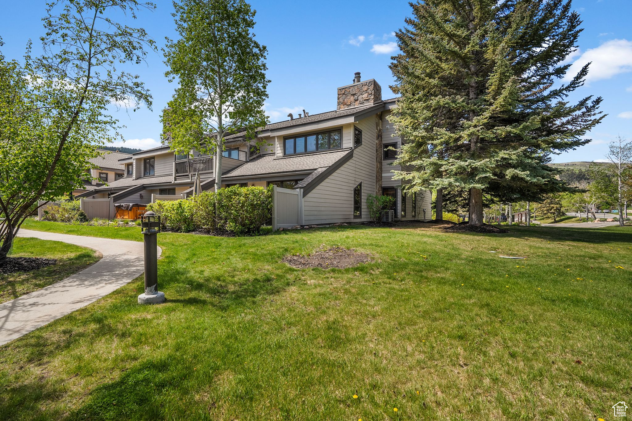 1500 DEER VALLEY DR #21