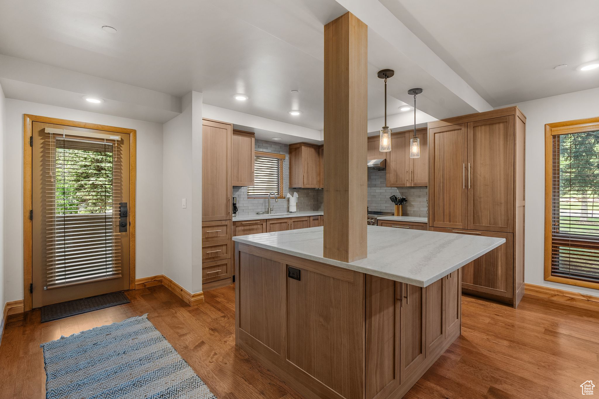 1500 DEER VALLEY DR #21