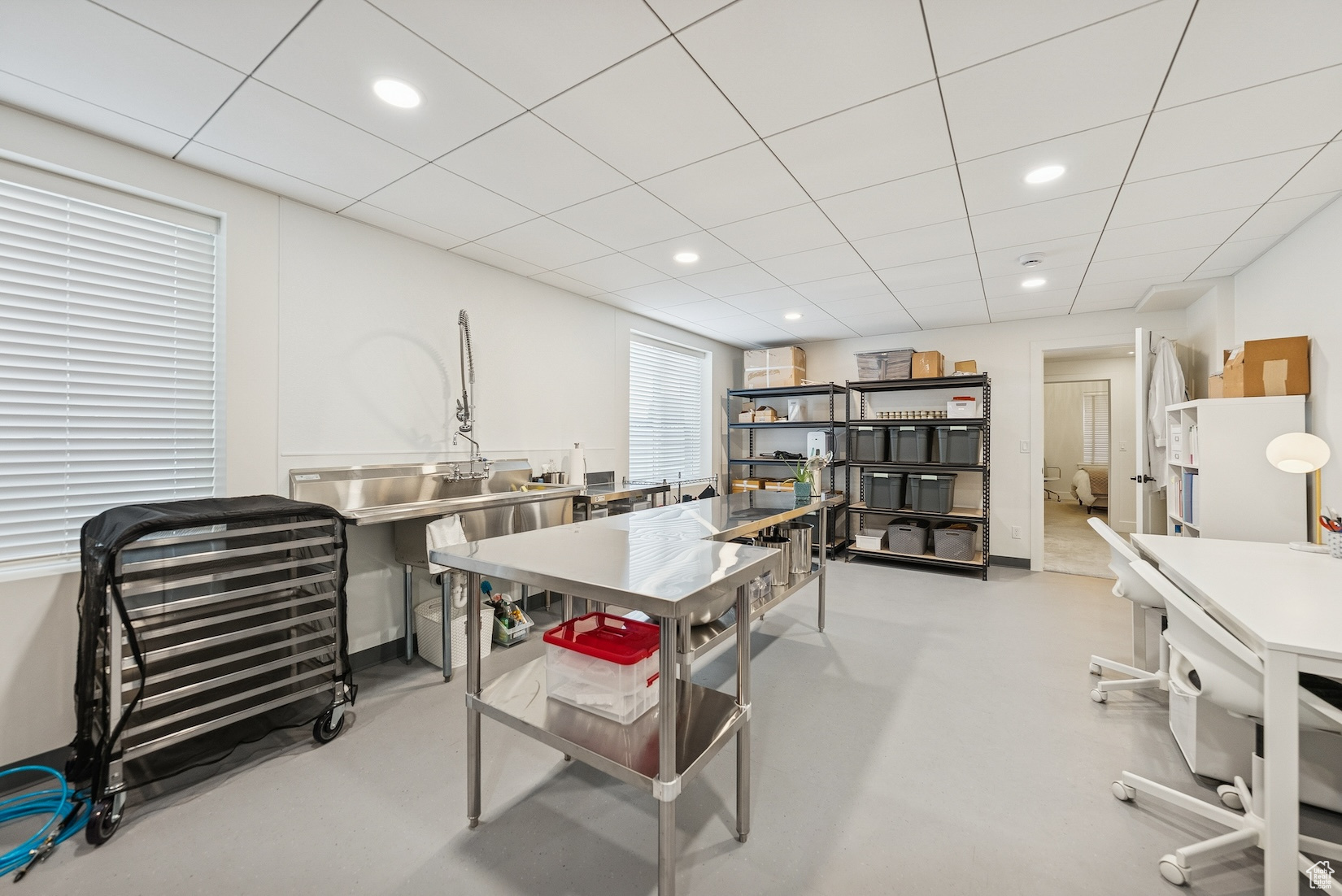 1917 E HOLLADAY VIEW PL