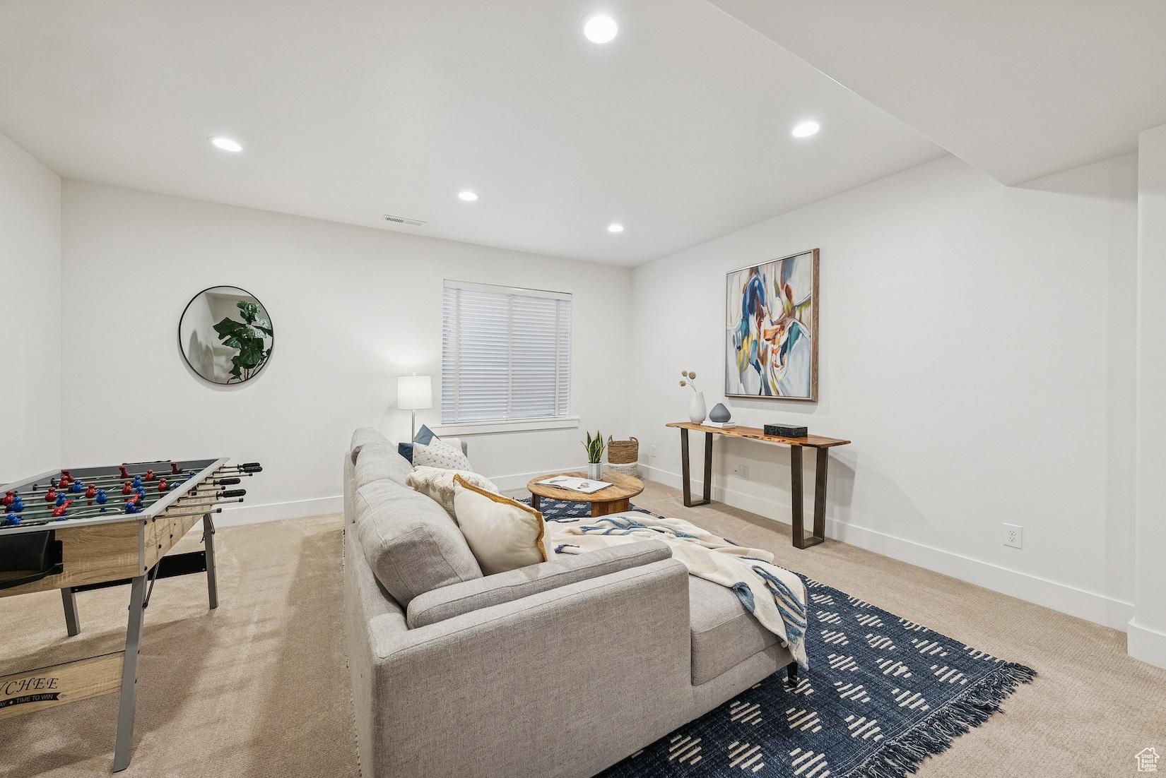 1917 E HOLLADAY VIEW PL