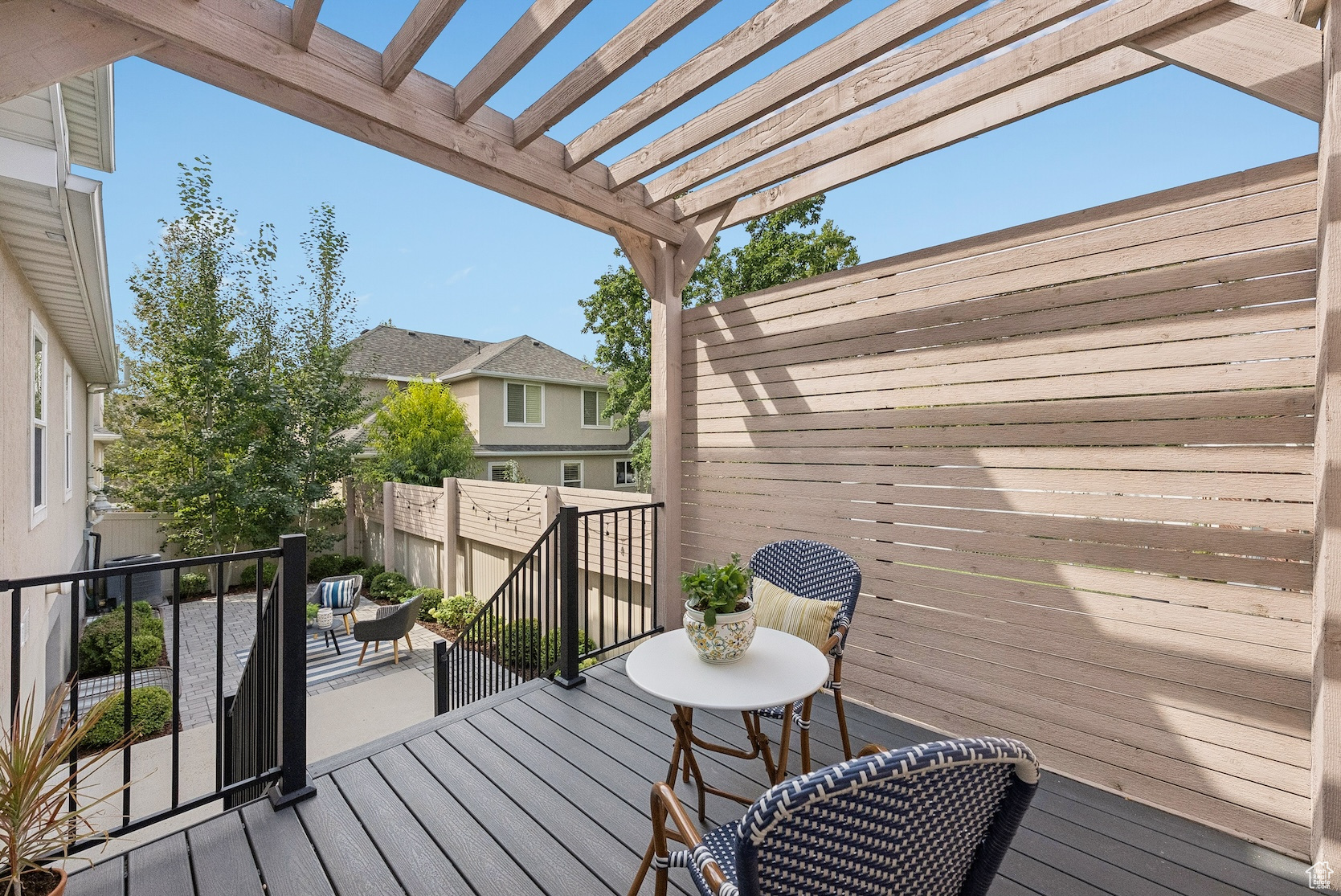 1917 E HOLLADAY VIEW PL