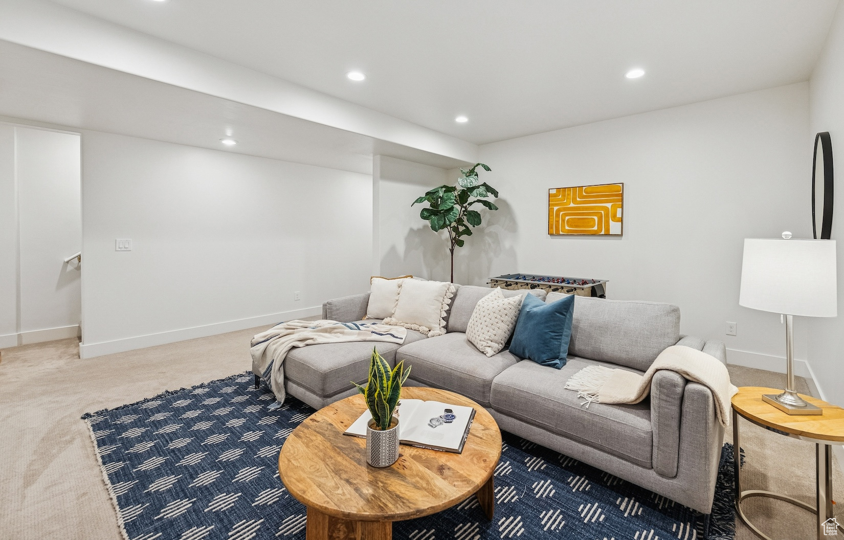 1917 E HOLLADAY VIEW PL