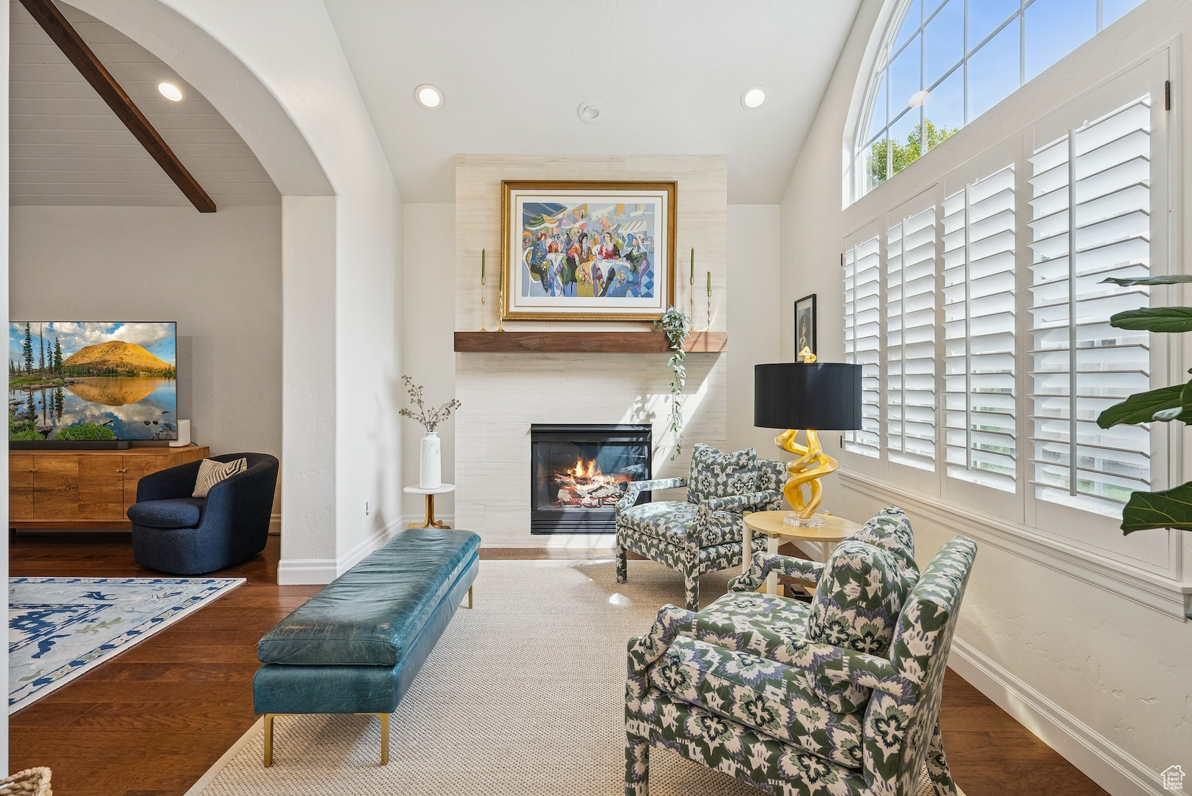 1917 E HOLLADAY VIEW PL