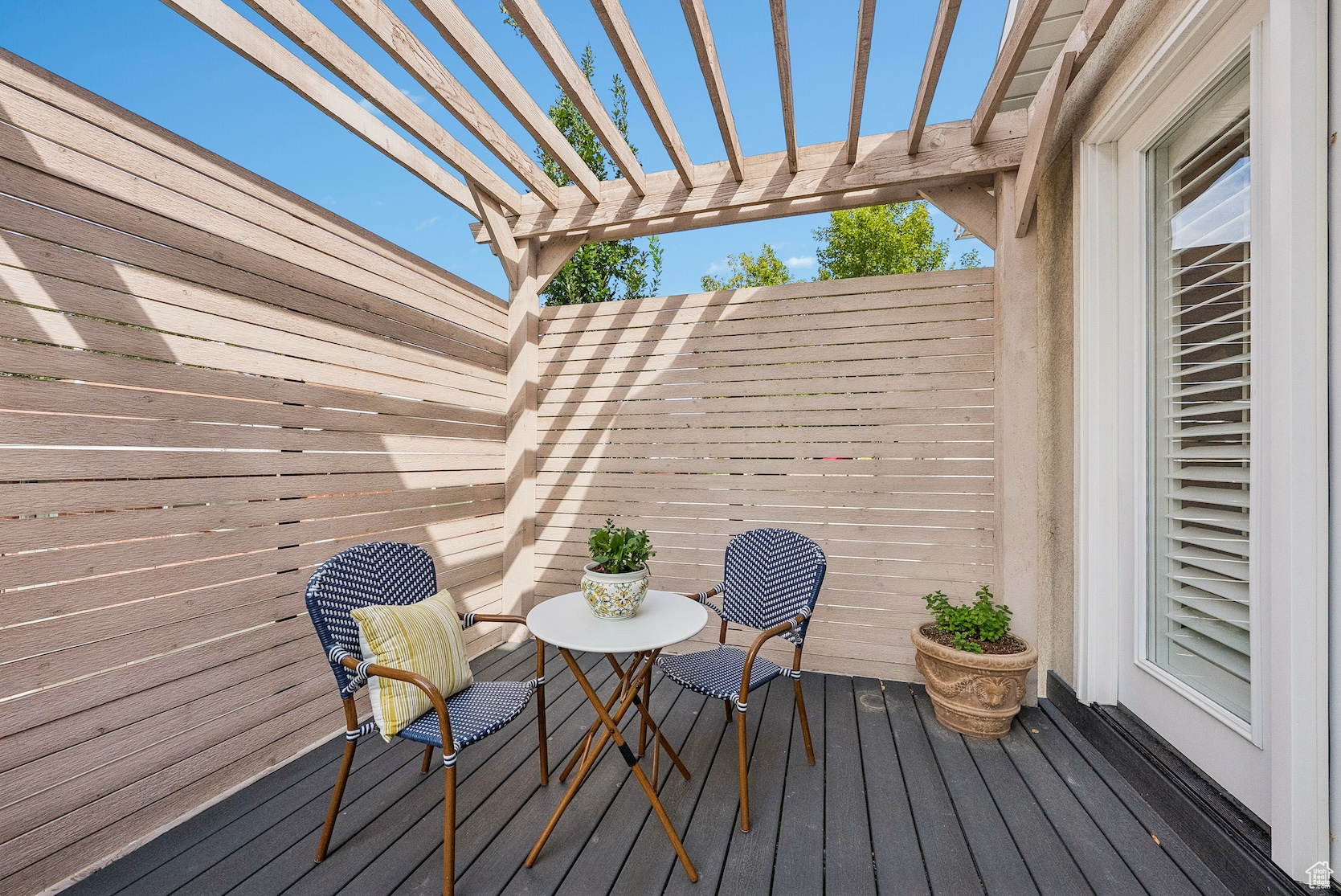 1917 E HOLLADAY VIEW PL