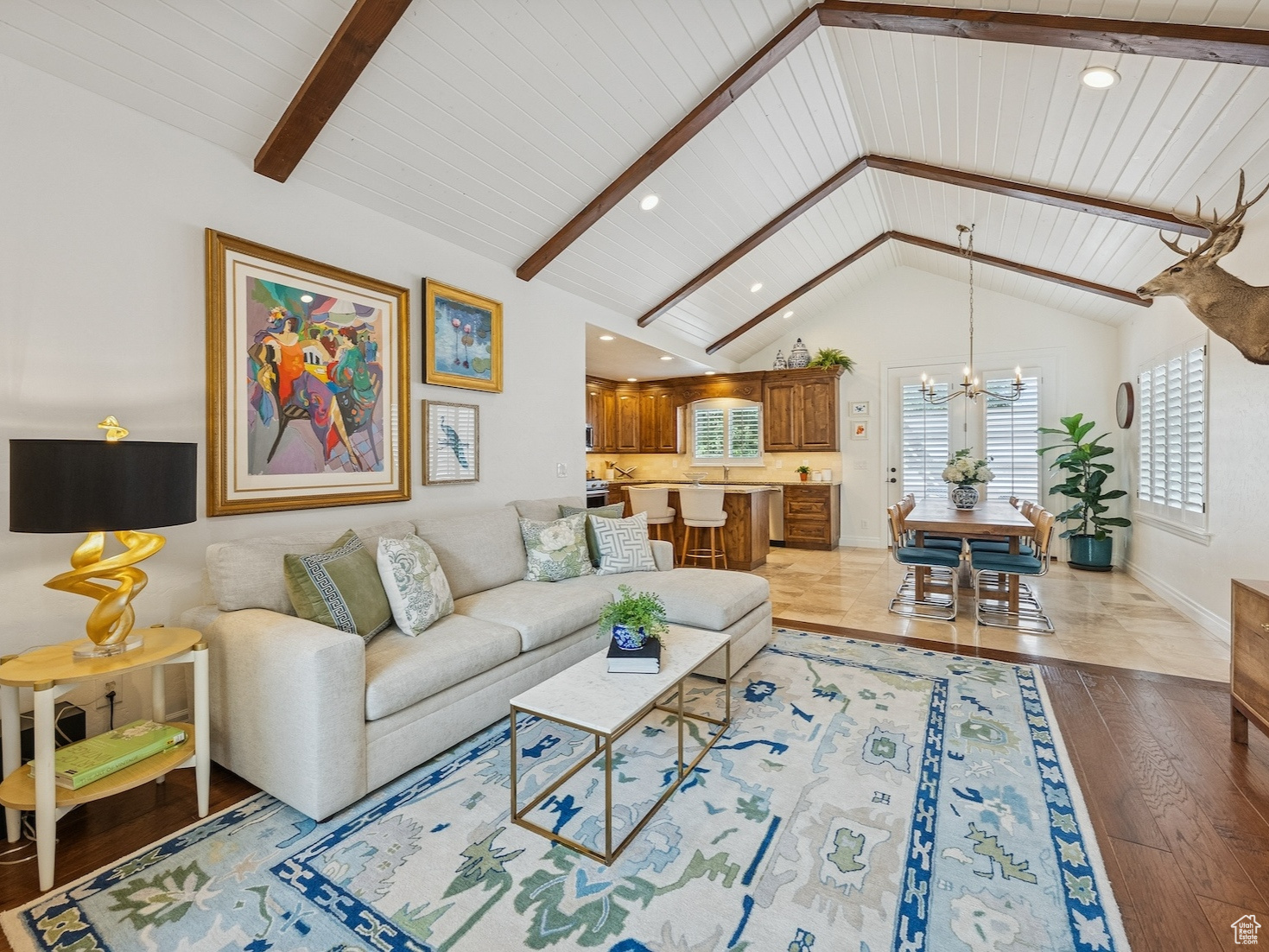 1917 E HOLLADAY VIEW PL