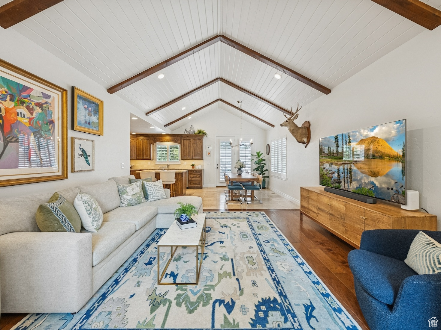 1917 E HOLLADAY VIEW PL