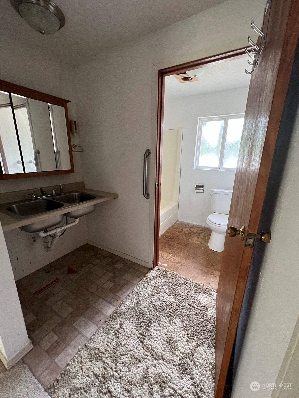 10540 NW Left Wing Court