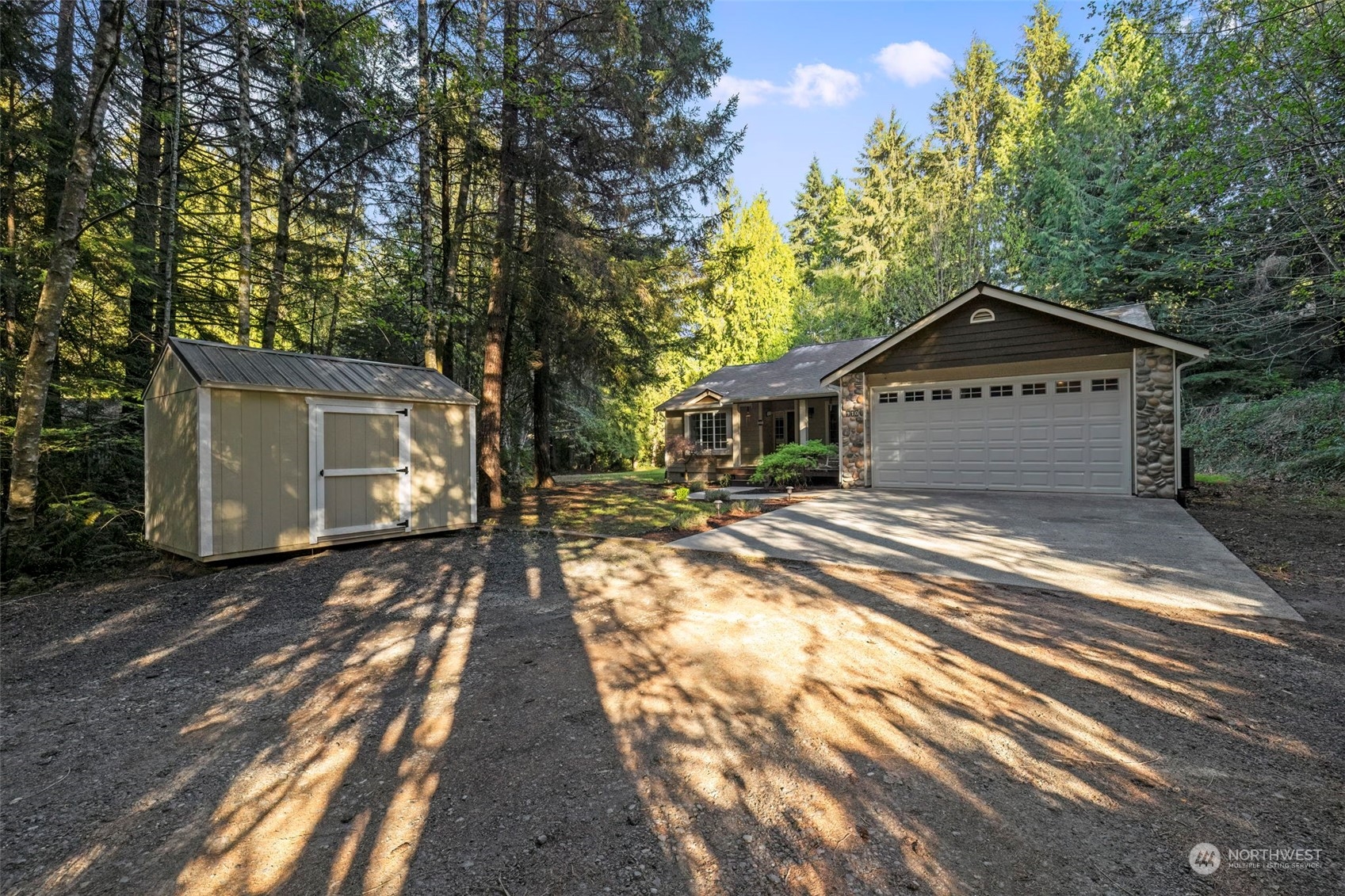 910 SW Berry Lake Rd