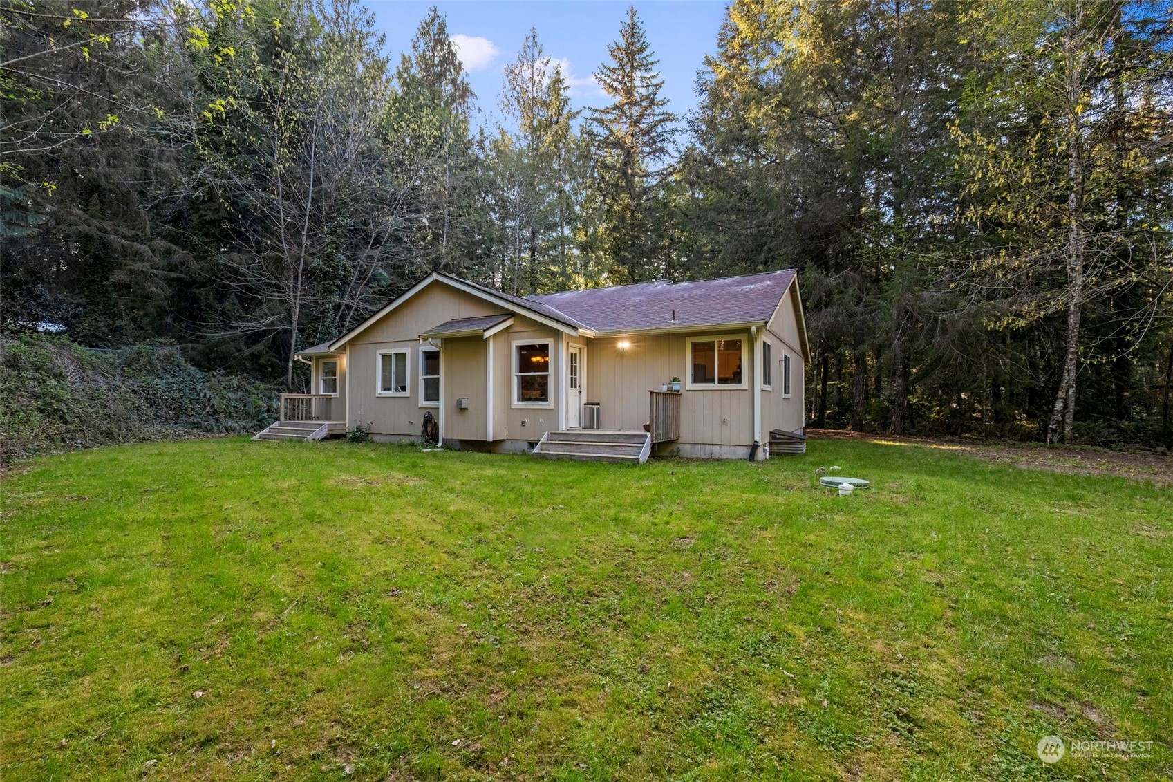 910 SW Berry Lake Rd