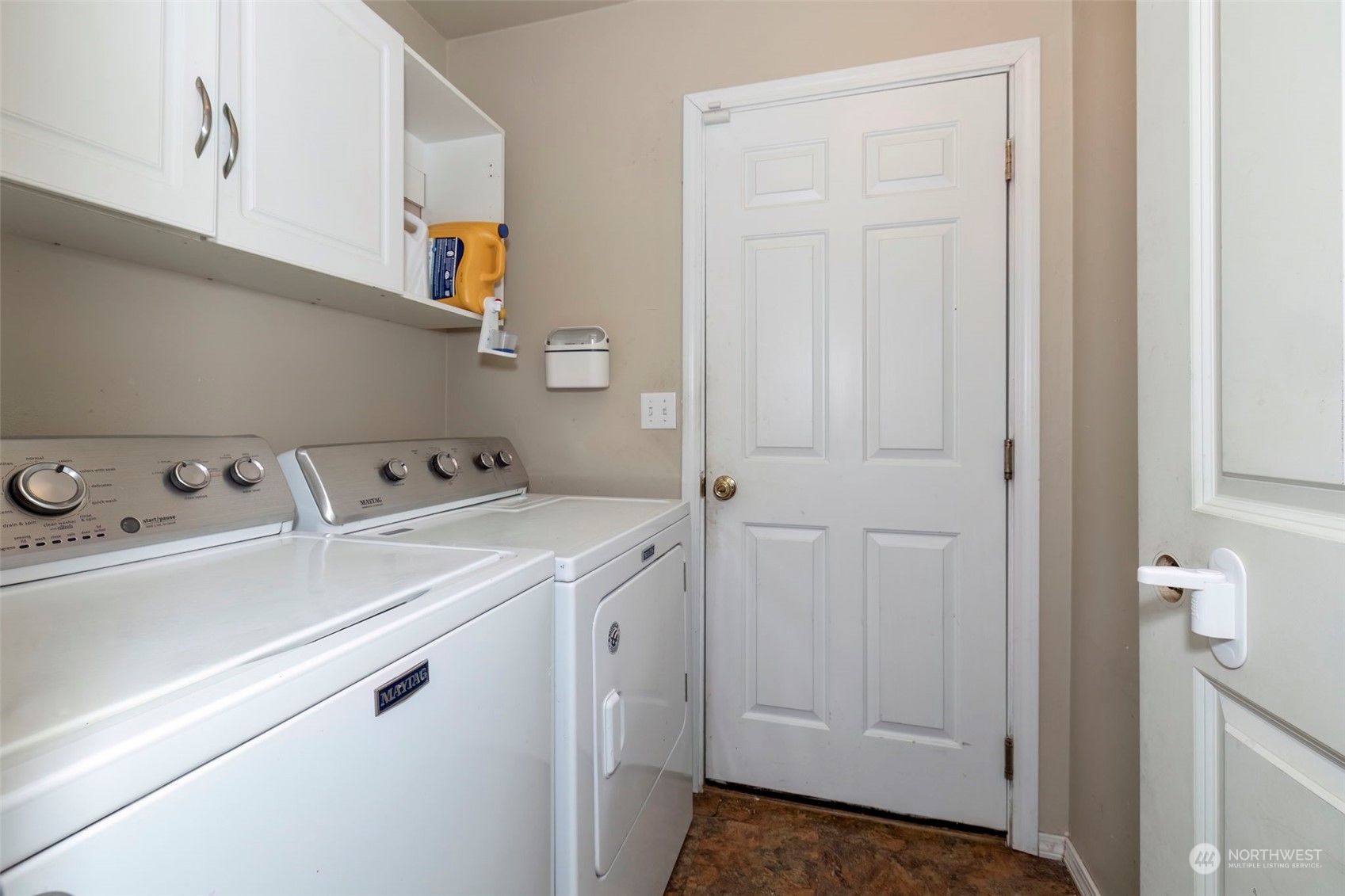 910 SW Berry Lake Rd