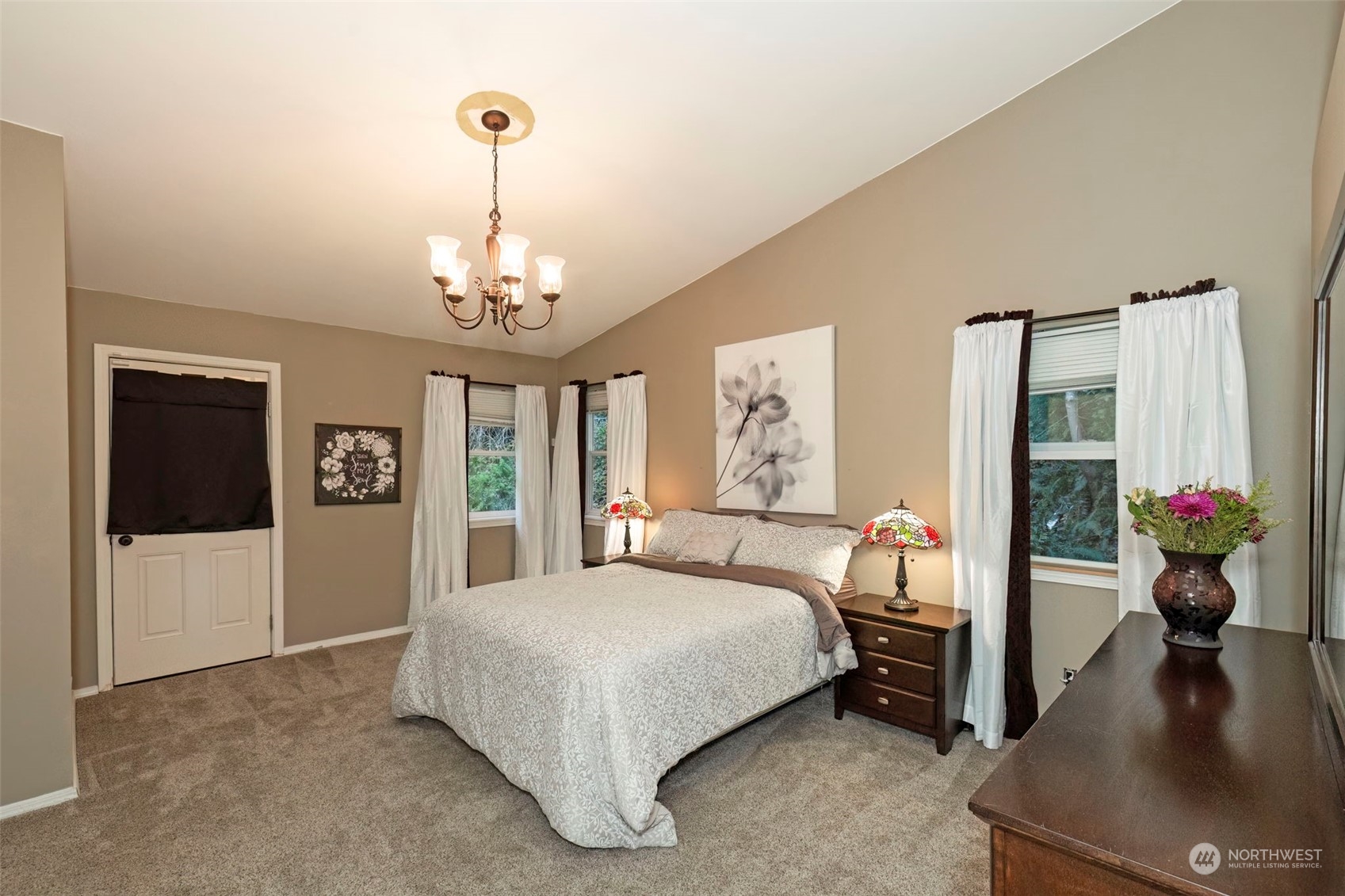 910 SW Berry Lake Rd