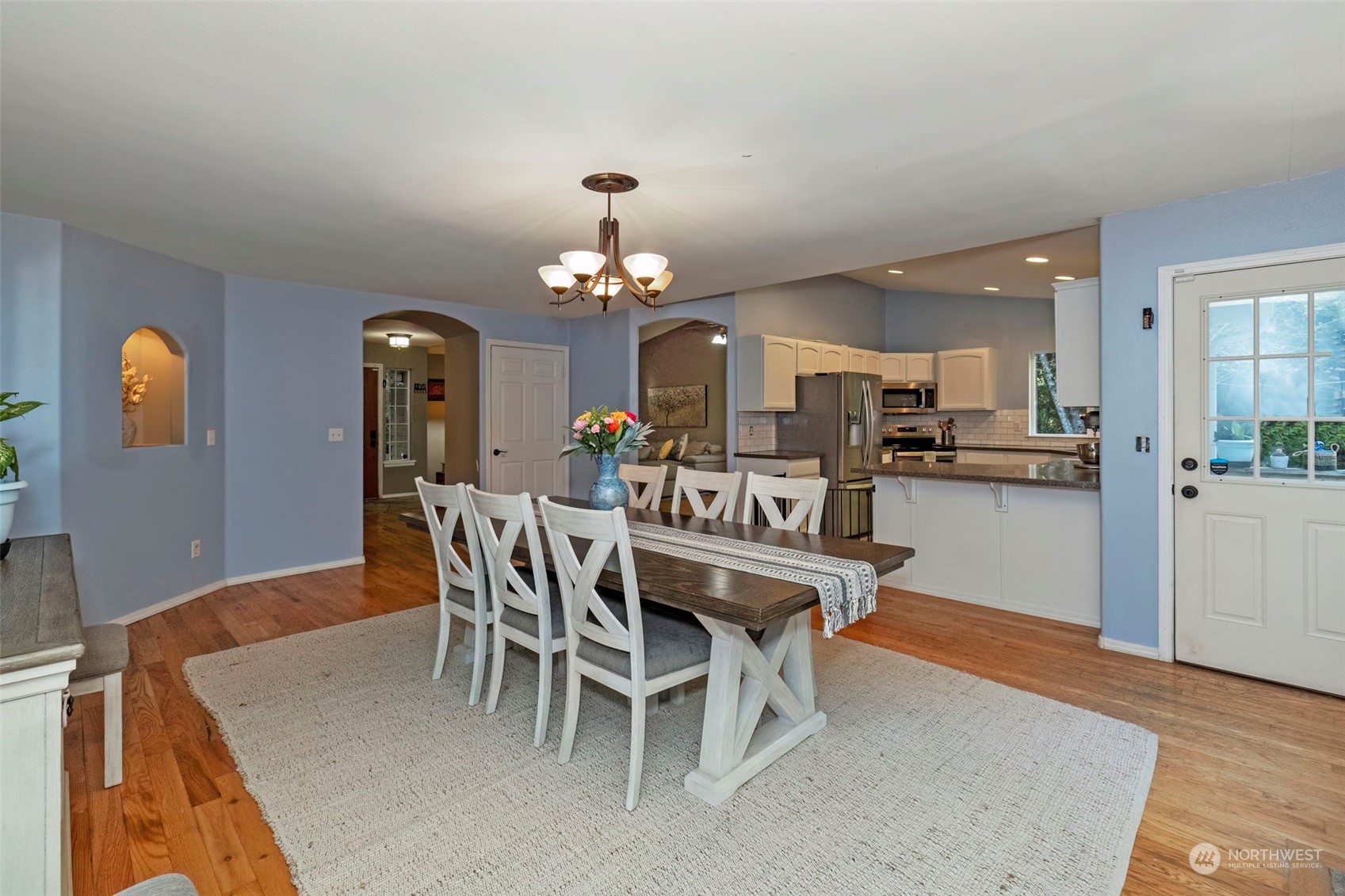 910 SW Berry Lake Rd