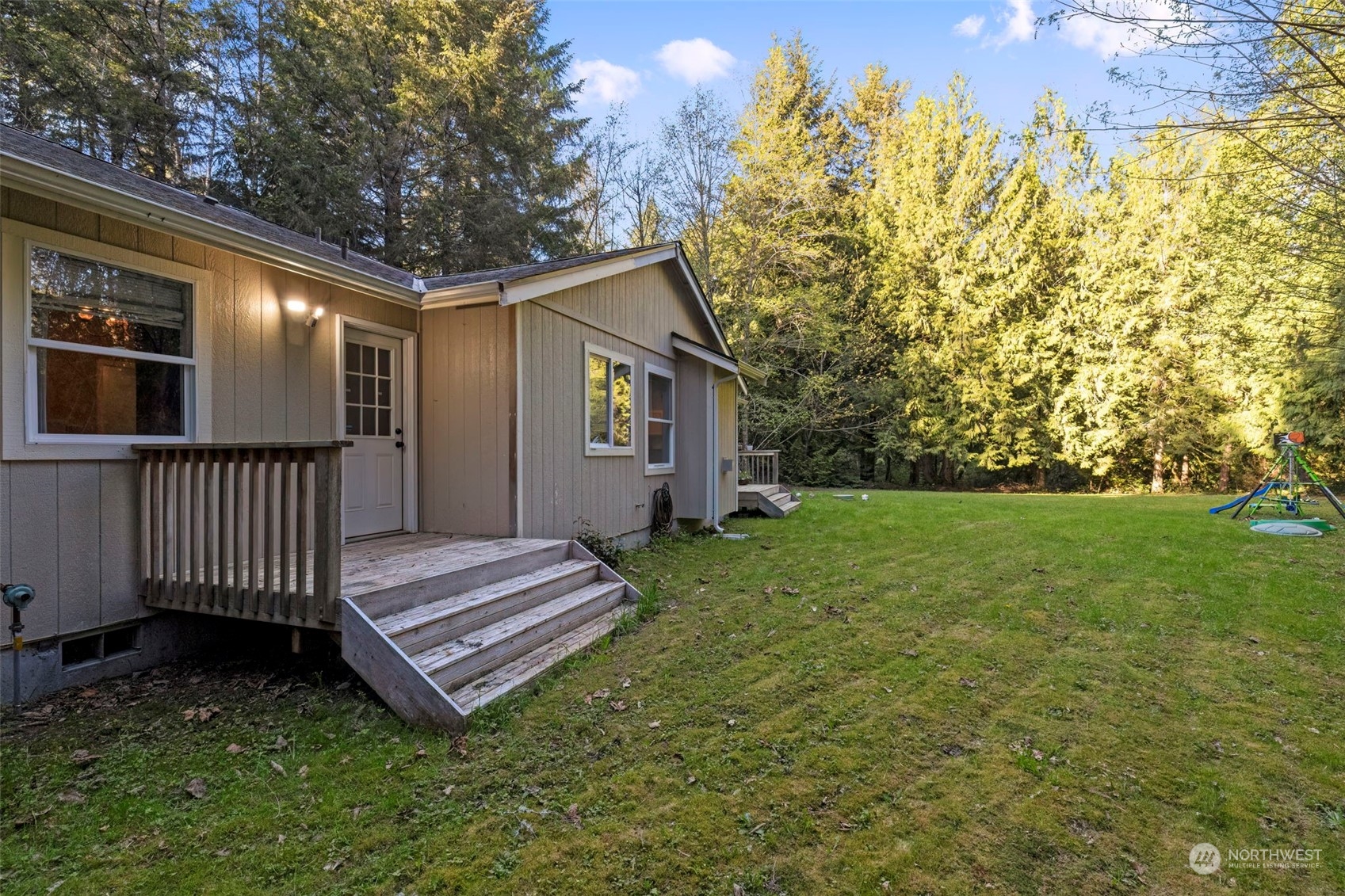 910 SW Berry Lake Rd