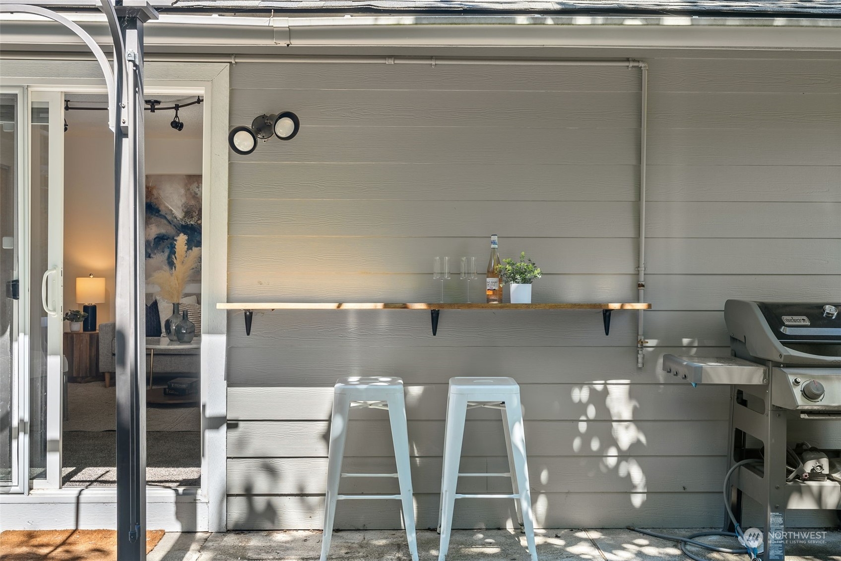 2002 SE Juniper Court