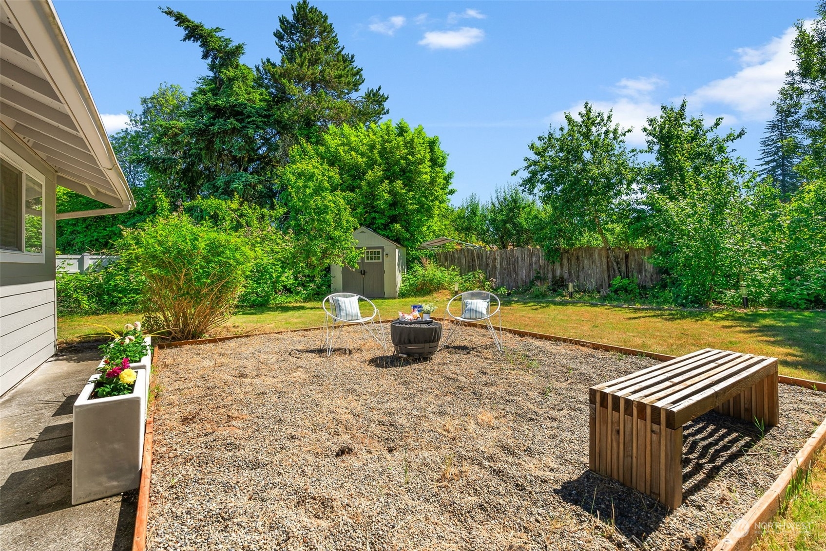 2002 SE Juniper Court