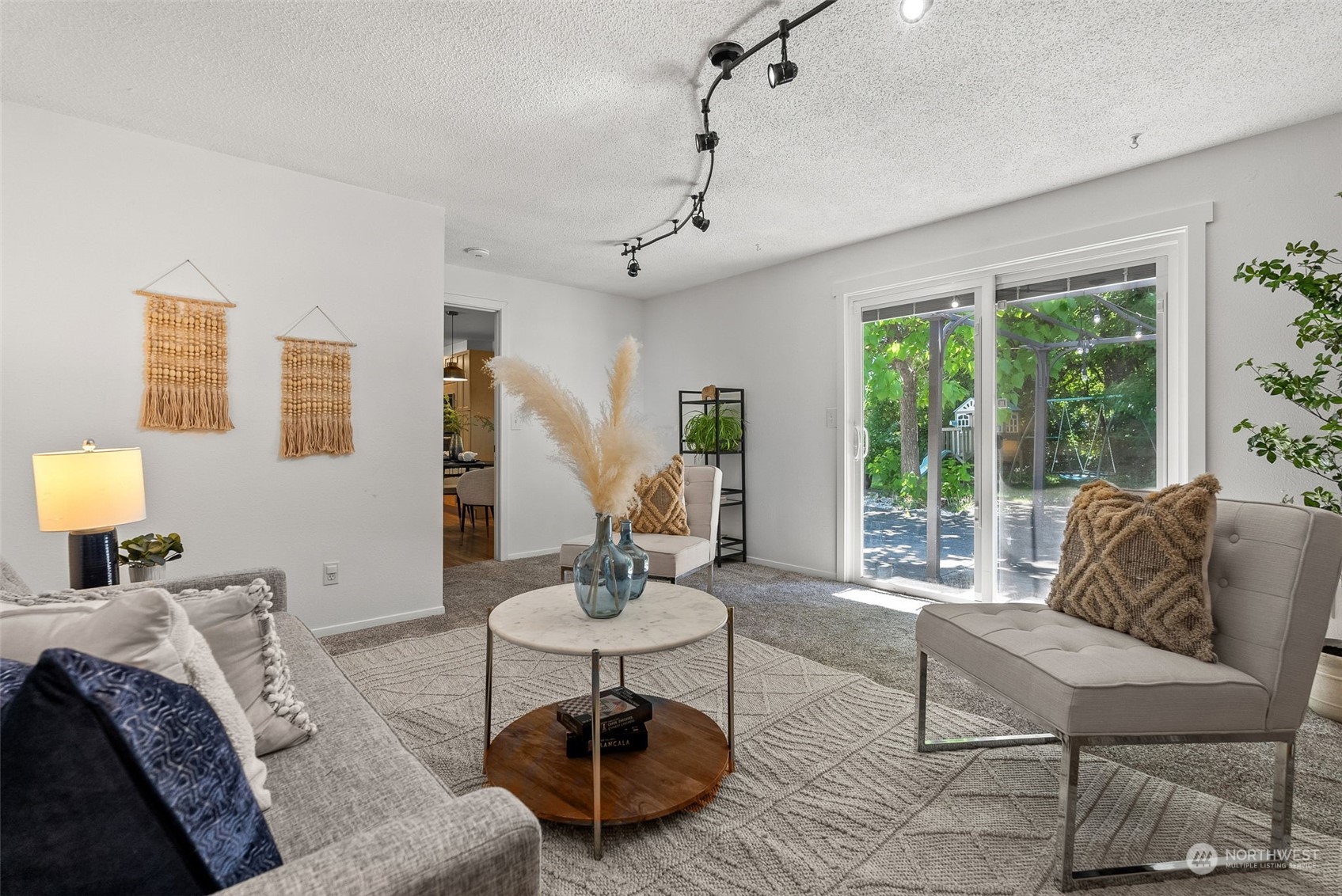 2002 SE Juniper Court