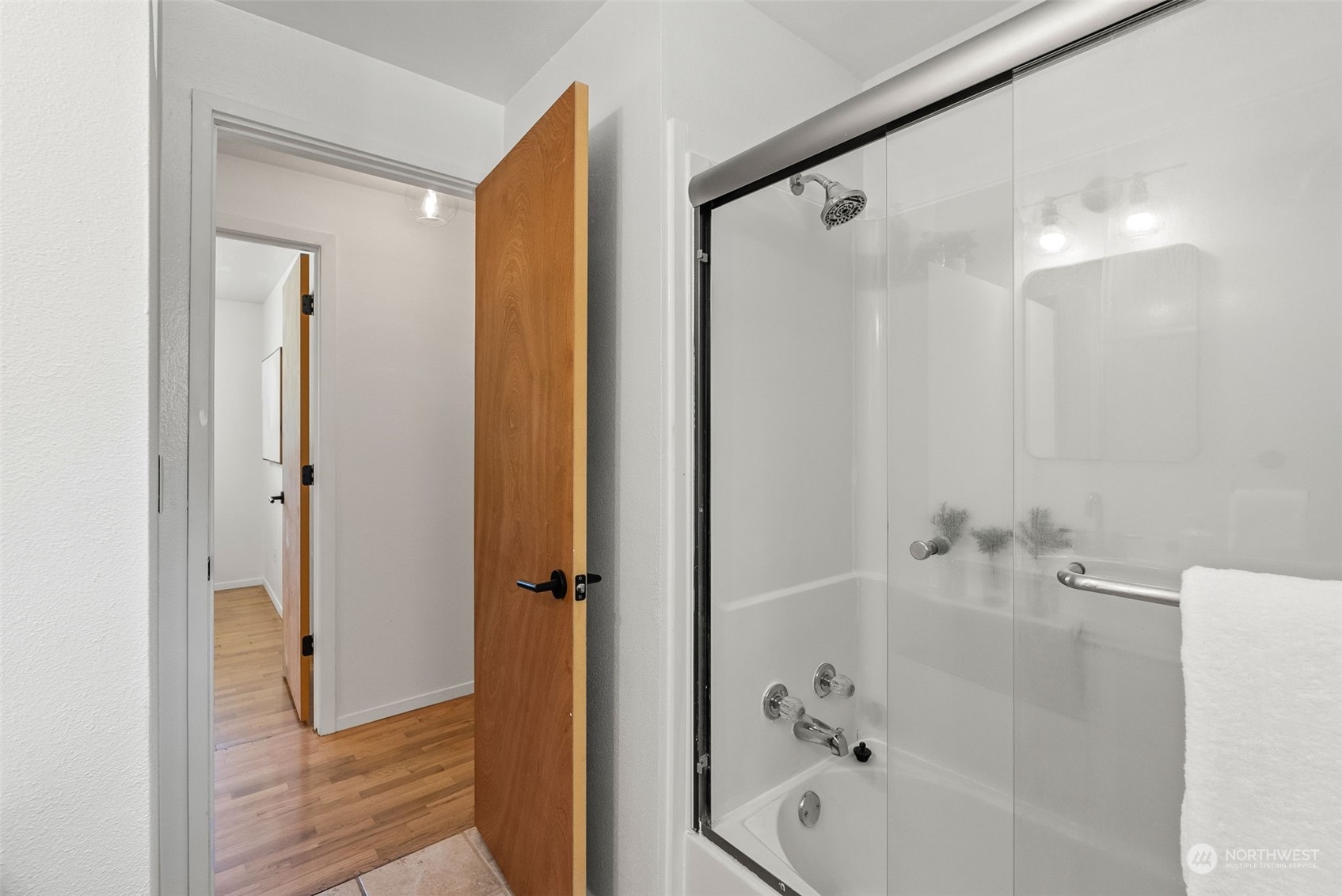 2002 SE Juniper Court