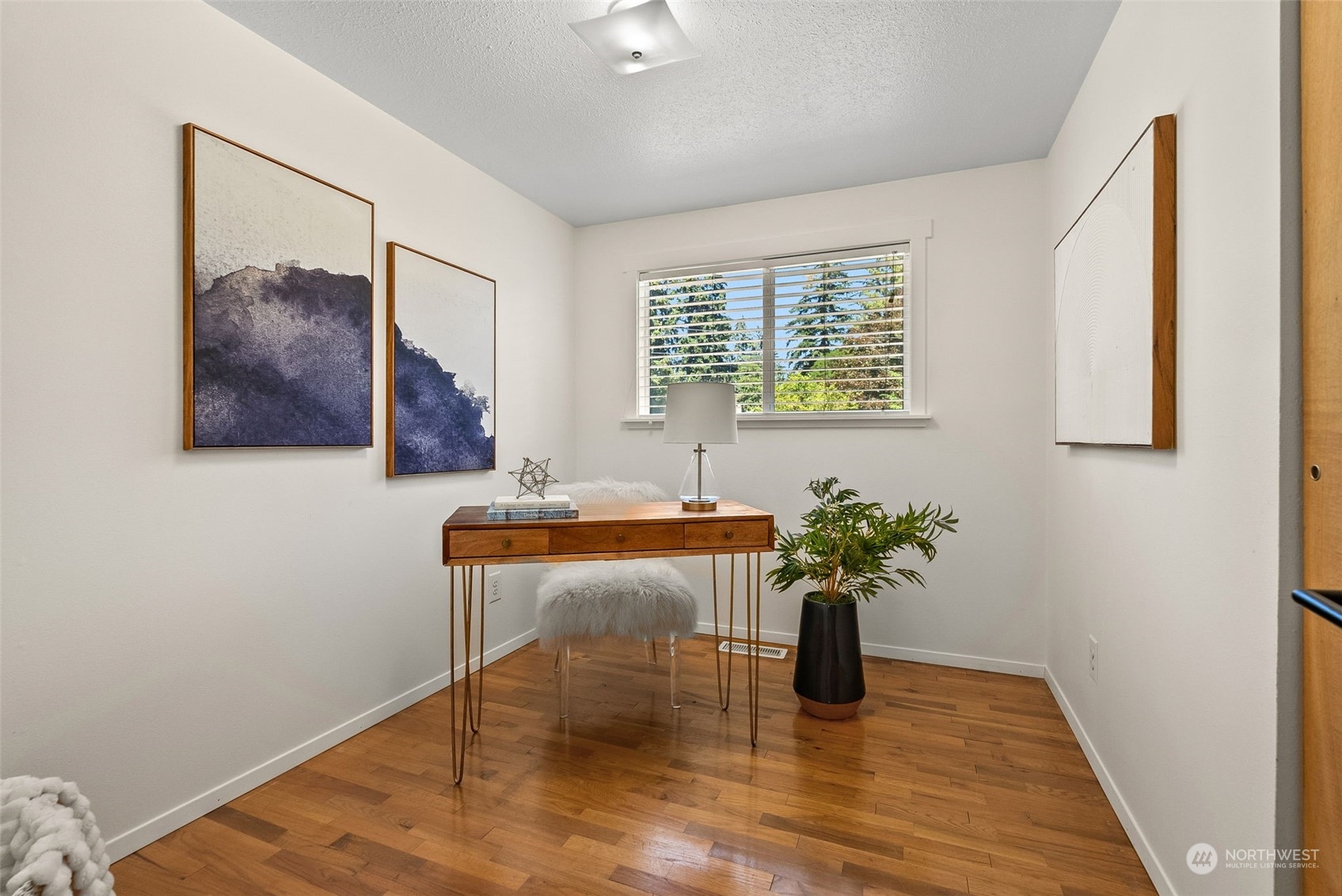 2002 SE Juniper Court