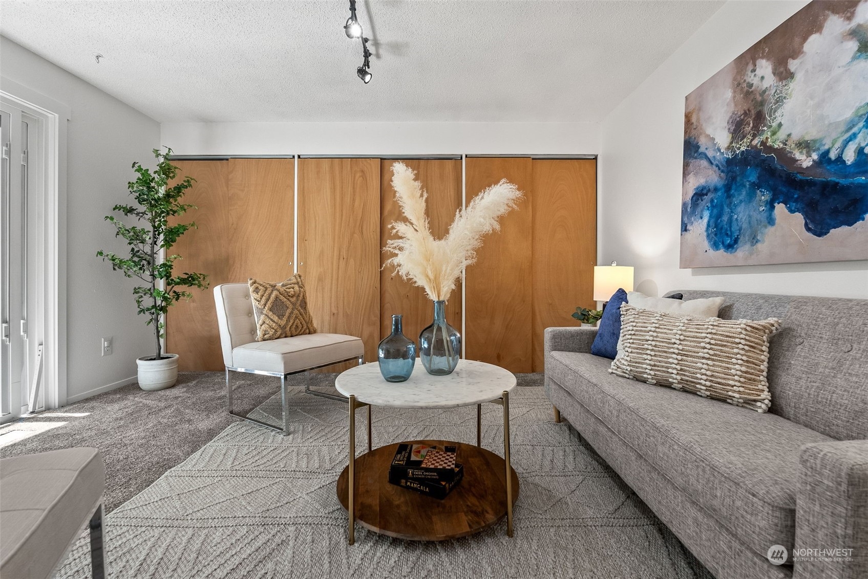 2002 SE Juniper Court