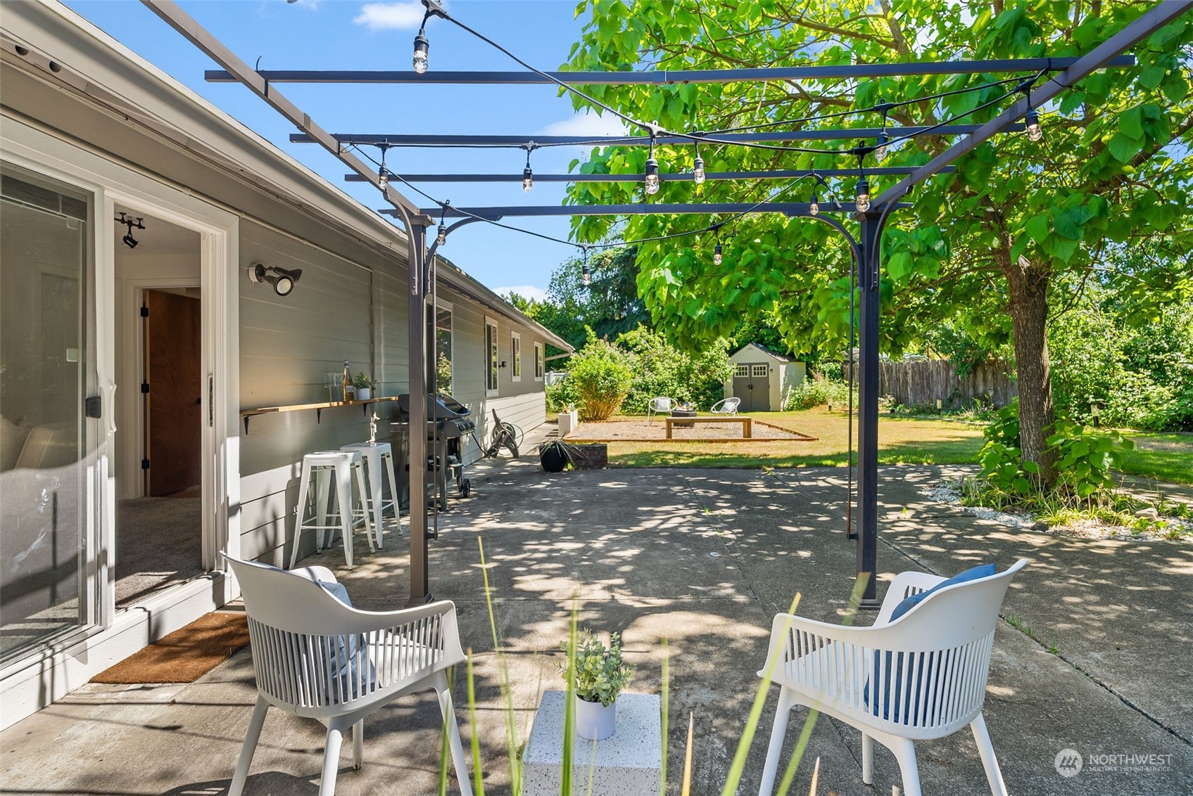 2002 SE Juniper Court