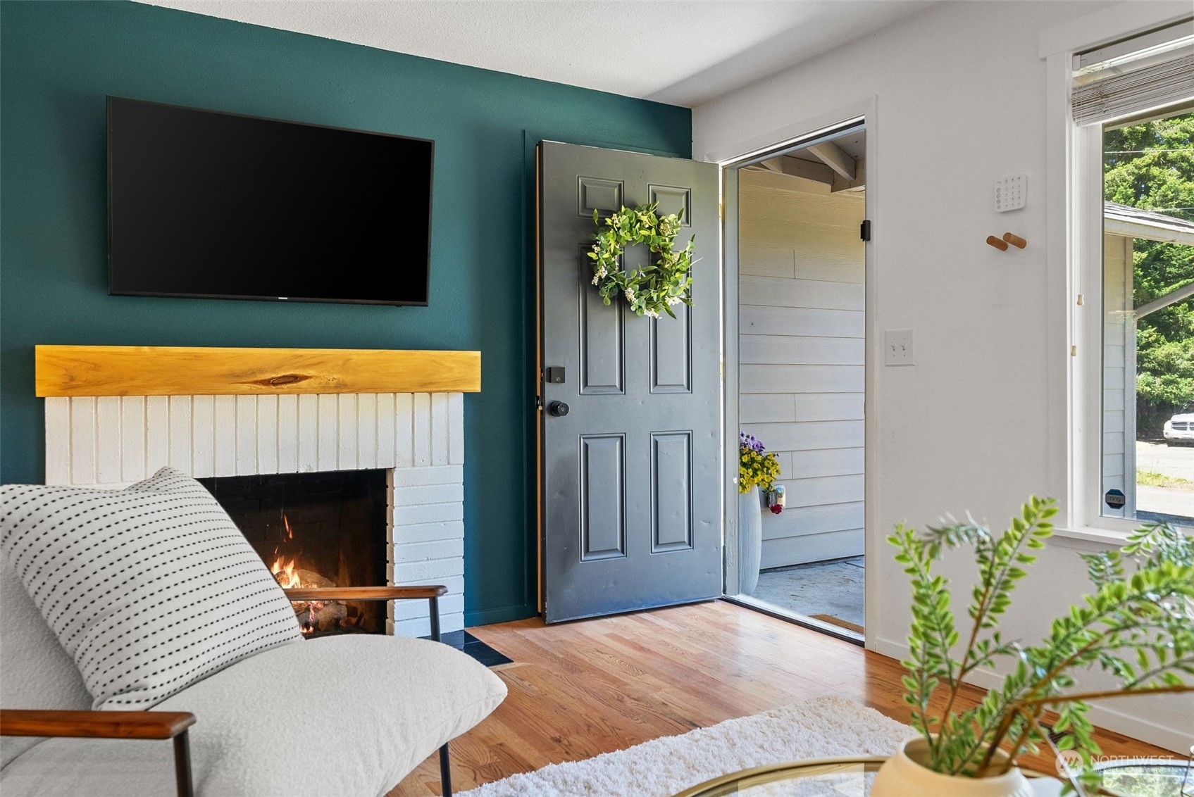 2002 SE Juniper Court