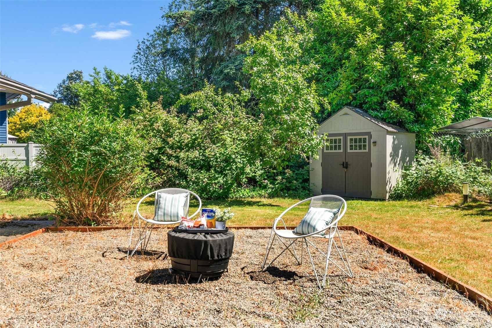 2002 SE Juniper Court