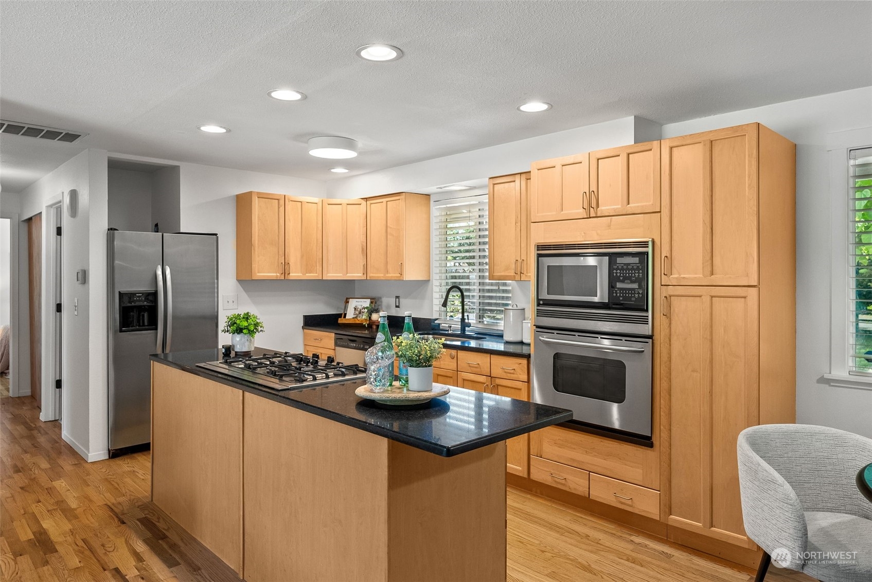 2002 SE Juniper Court