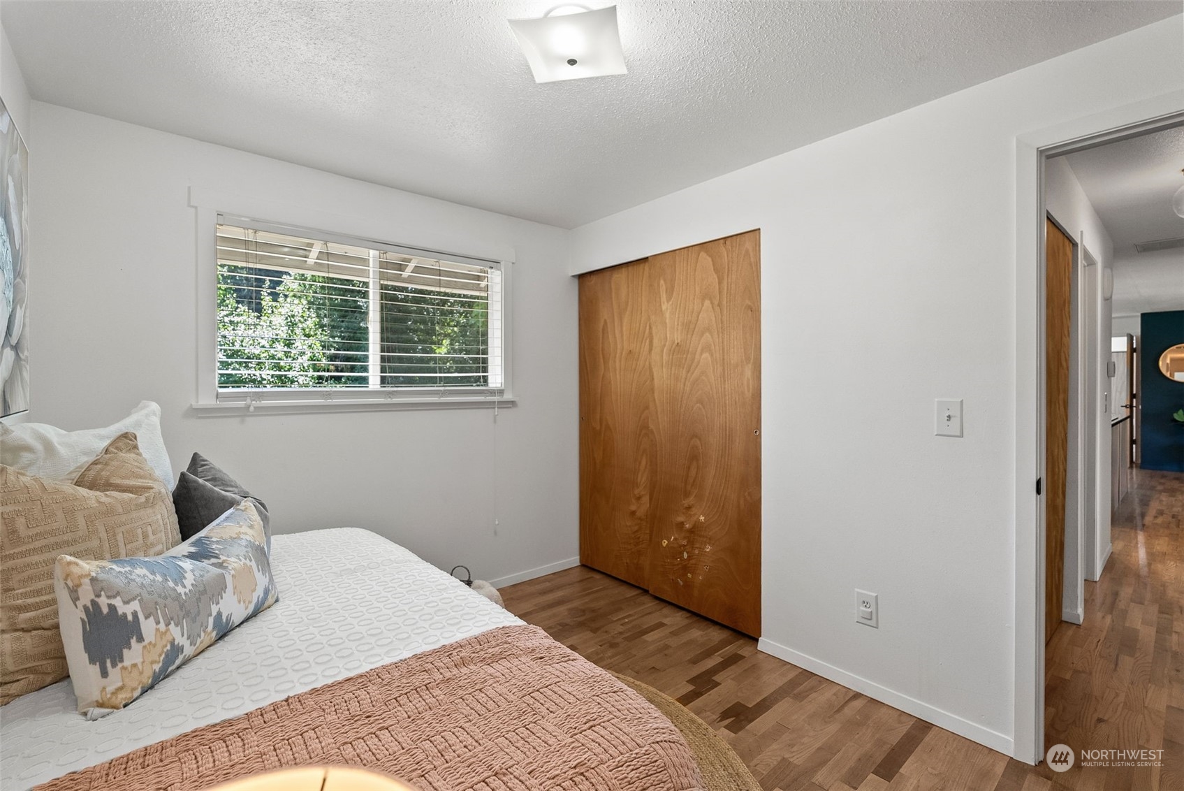 2002 SE Juniper Court