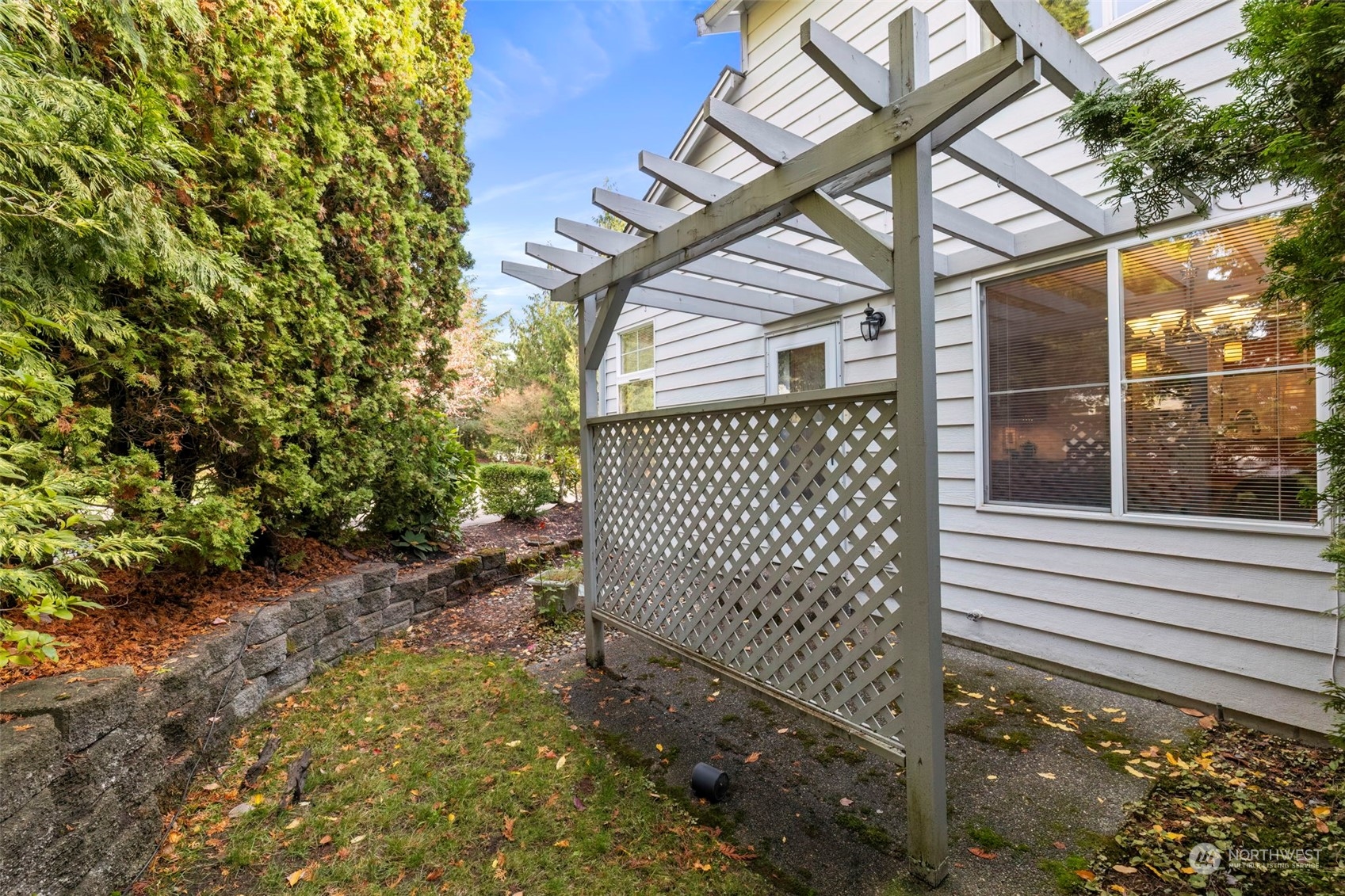 9697 Long Point Lane NW