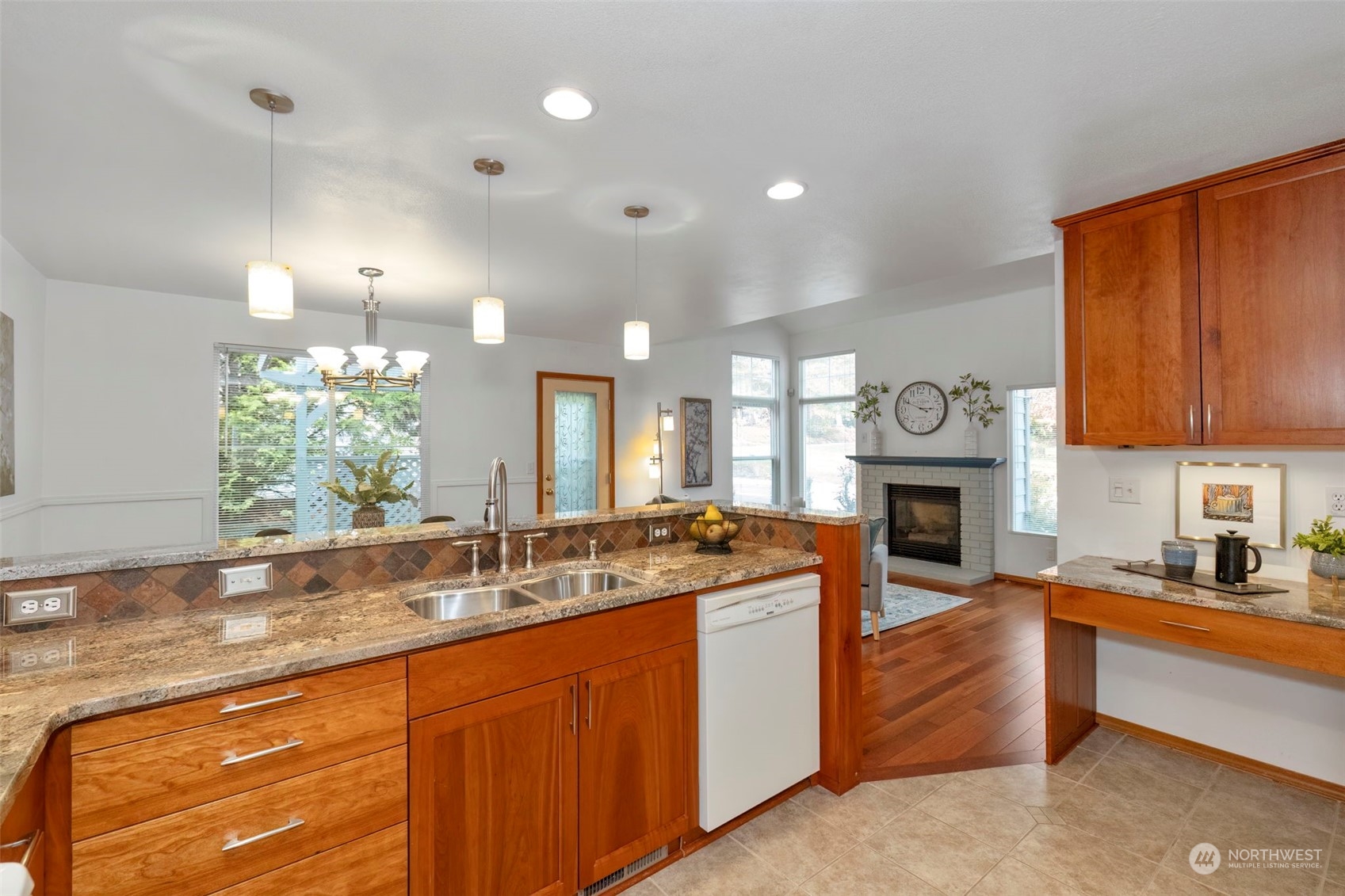 9697 Long Point Lane NW