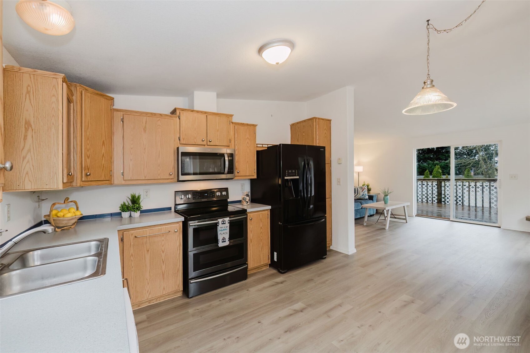 2527 Oregon Street E