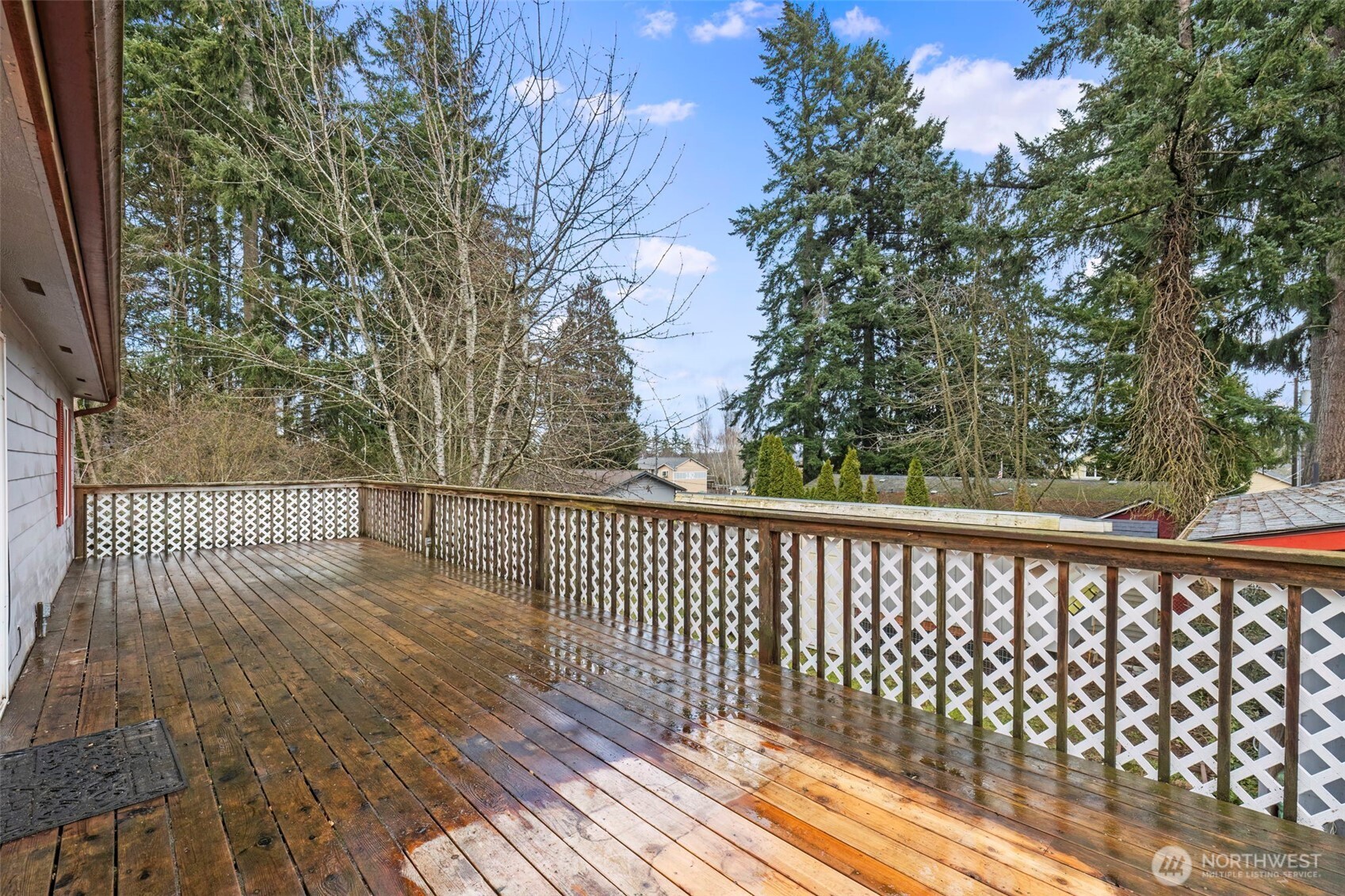 2527 Oregon Street E