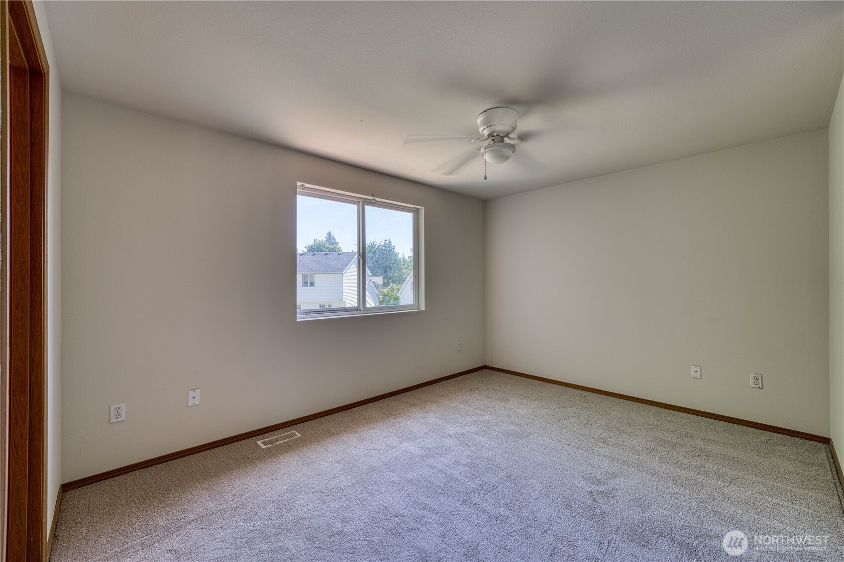 912 Eagle Crest Place