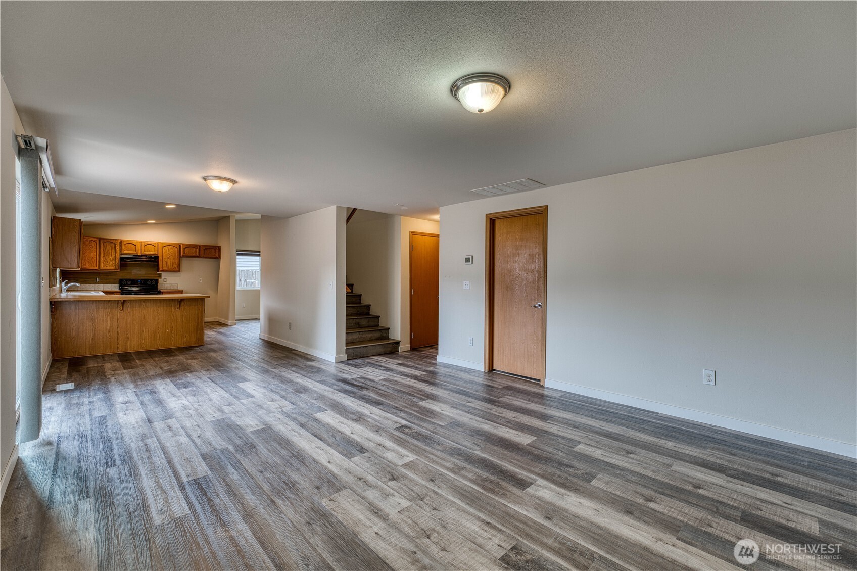 912 Eagle Crest Place