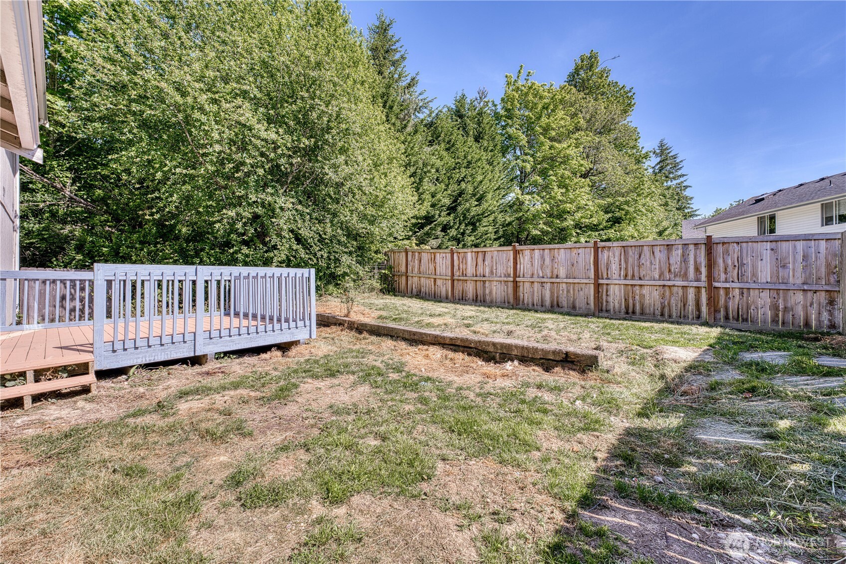 912 Eagle Crest Place