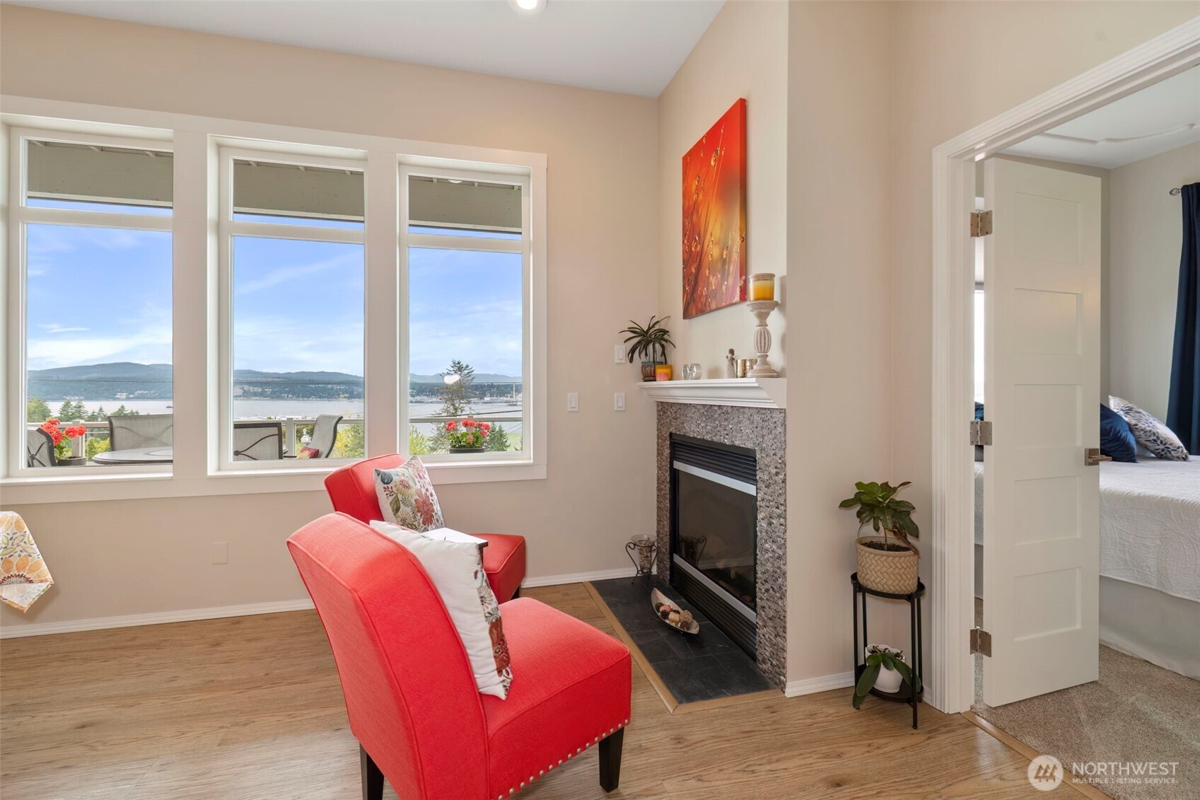 219 Tracy Avenue N Unit: 202