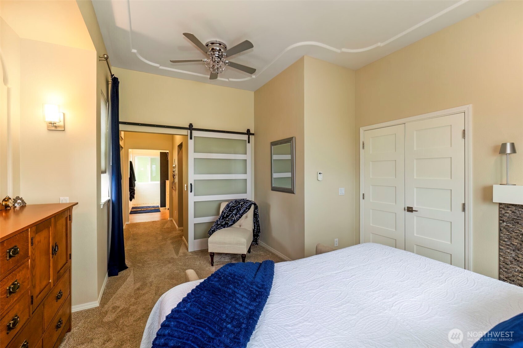 219 Tracy Avenue N Unit: 202