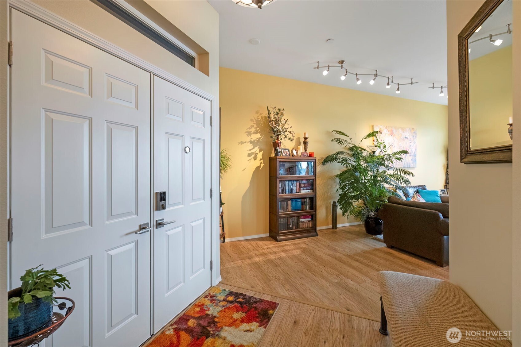 219 Tracy Avenue N Unit: 202