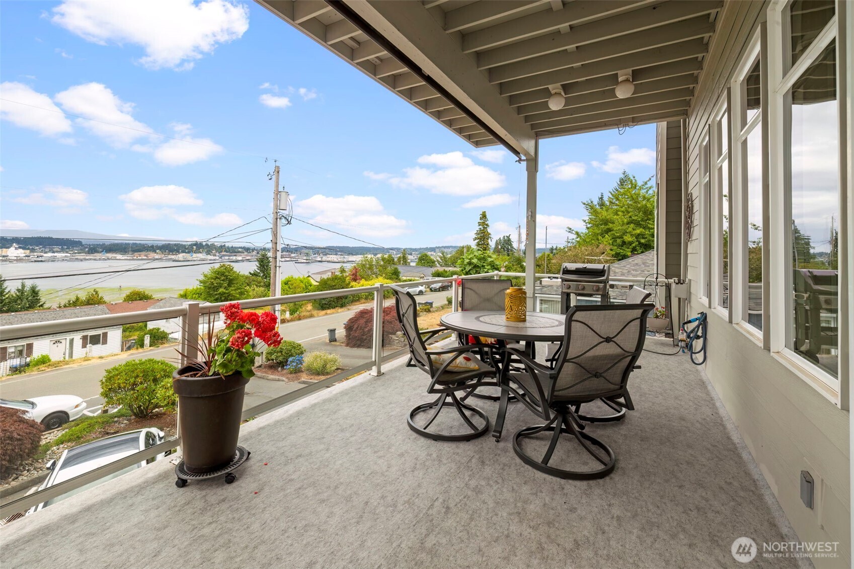 219 Tracy Avenue N Unit: 202