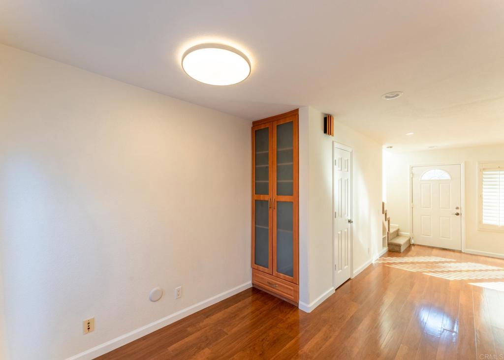 3664 Harbor View Way