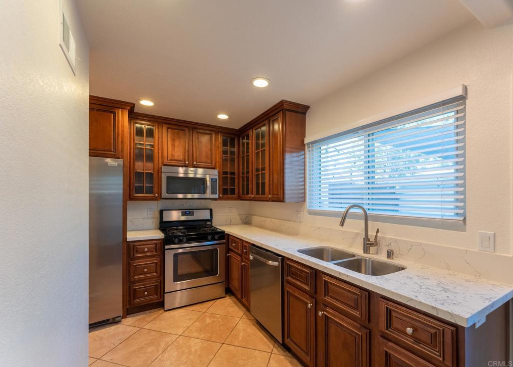 3664 Harbor View Way